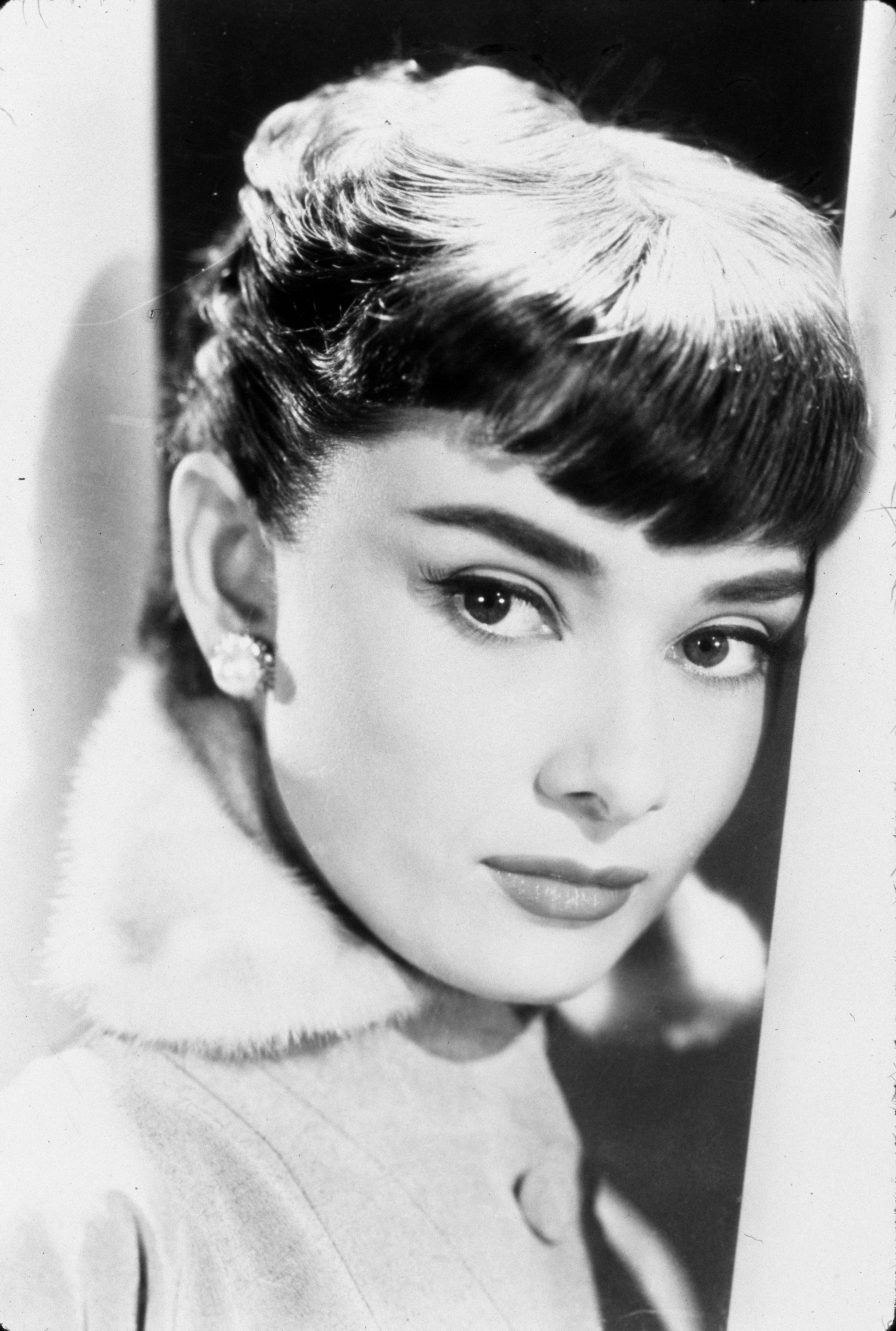 Audrey Hepburn's Best Hairstyles: From Breakfast At Tiffany's To ...