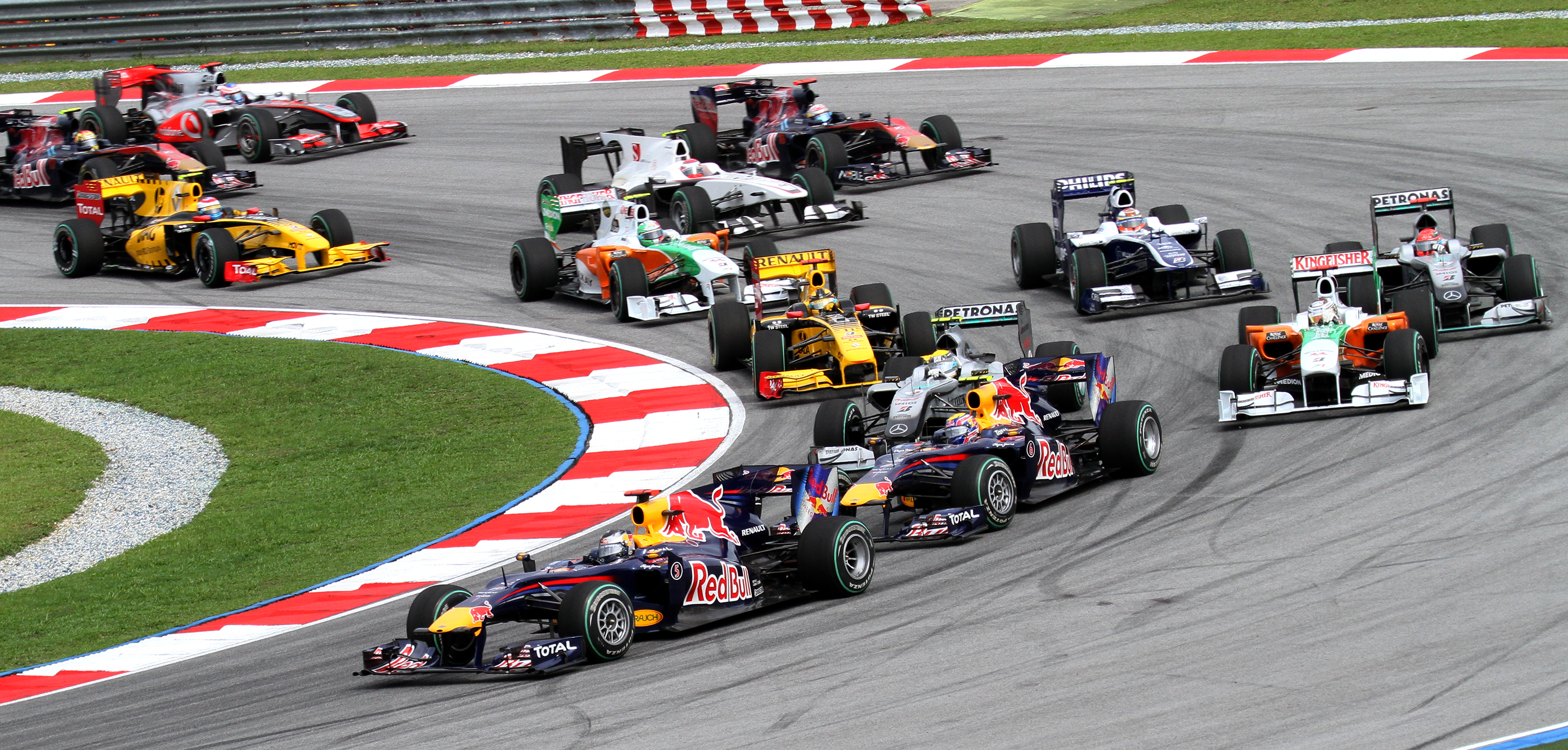F1 racing photo