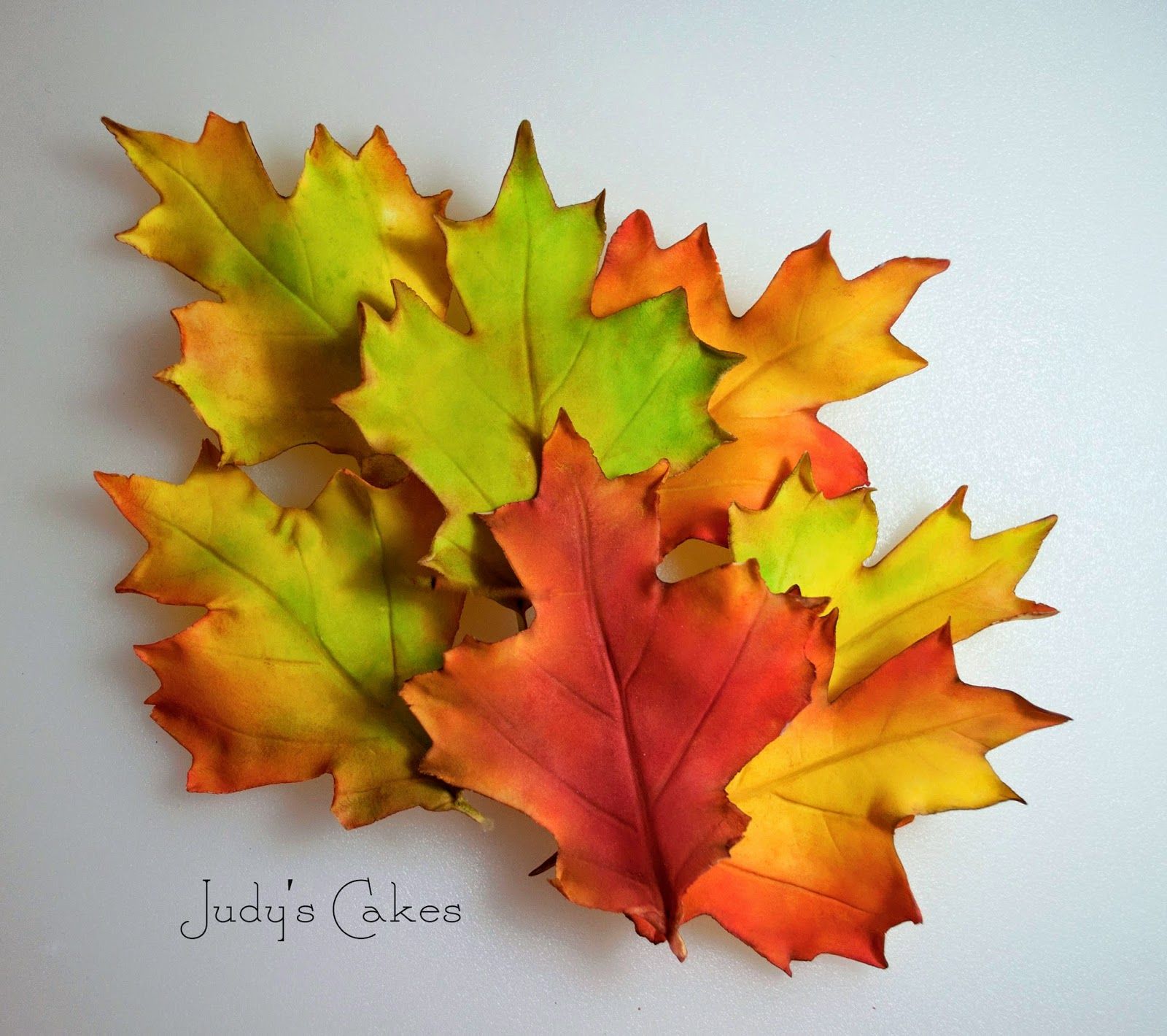 Gumpaste Autumn Leaves Tutorial | Sugaring, Leaves and Autumn