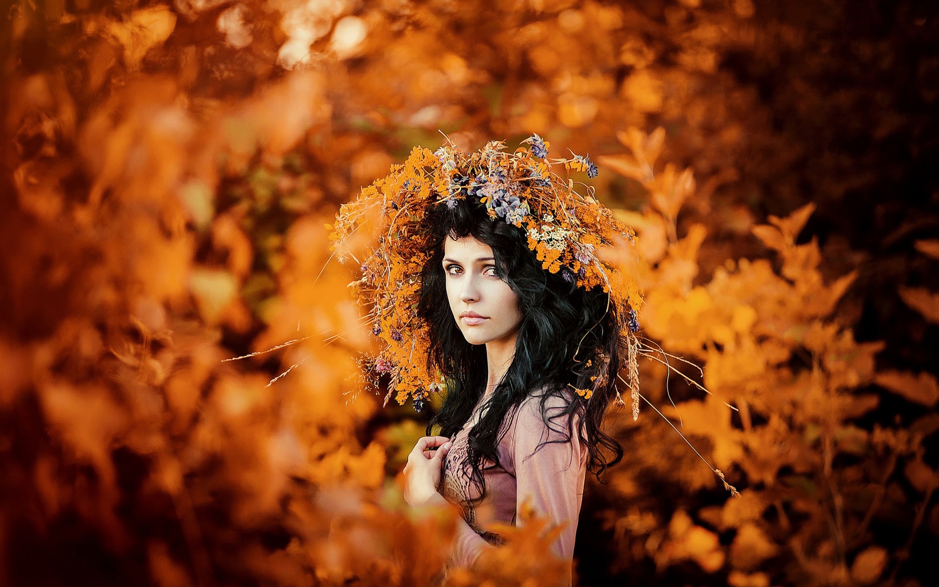 Wallpaper Autumn portrait, wreath, girl, gold season 1920x1200 HD ...
