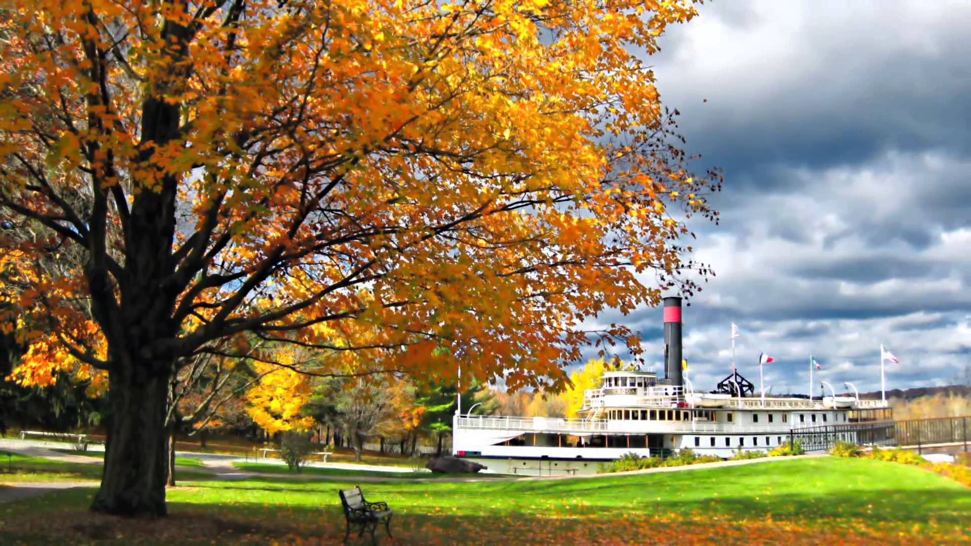 Beautiful Autumn Scenes in Vermont - YouTube