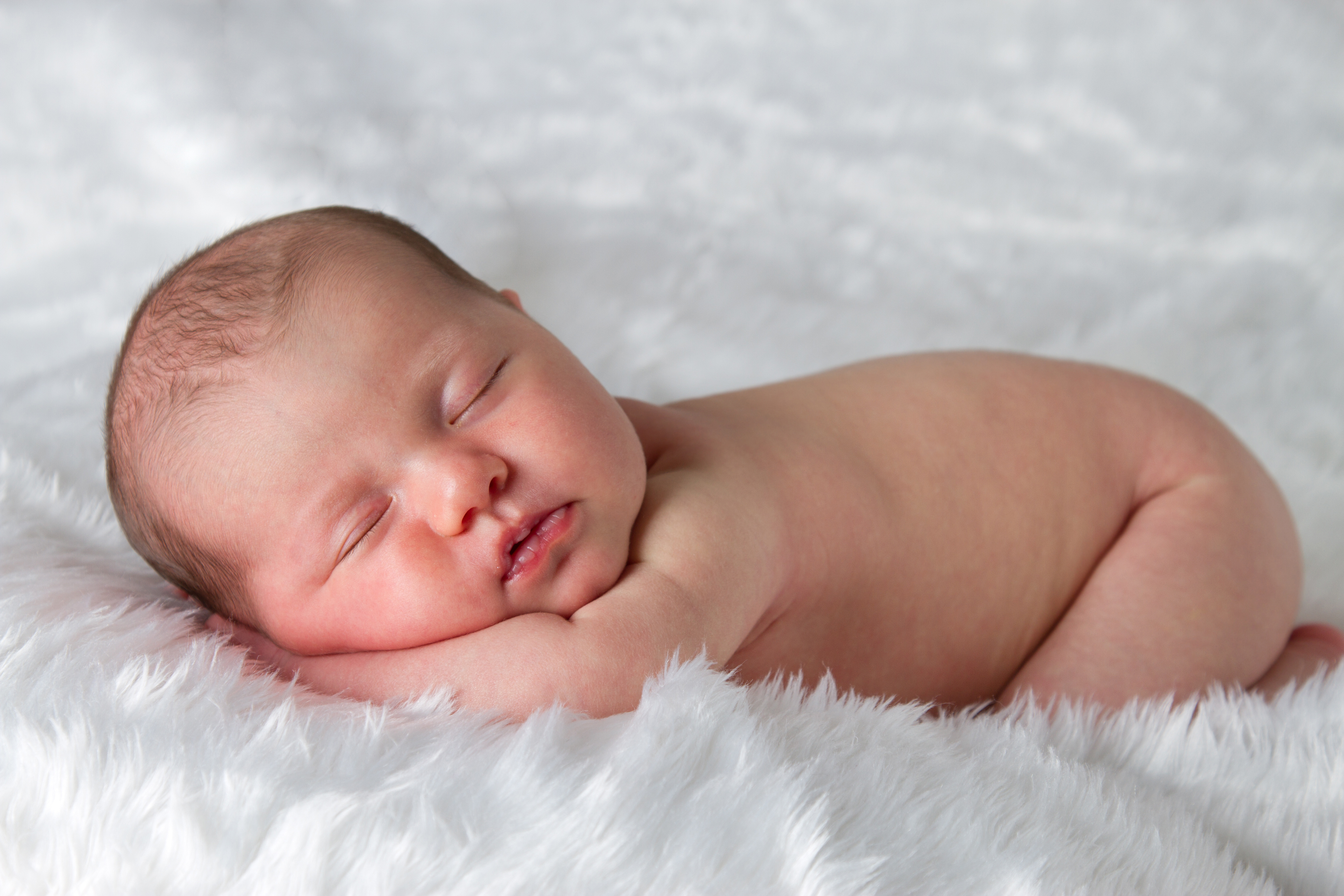 Parent's Essential Guide to a New Baby - Sleeping - Best baby ...