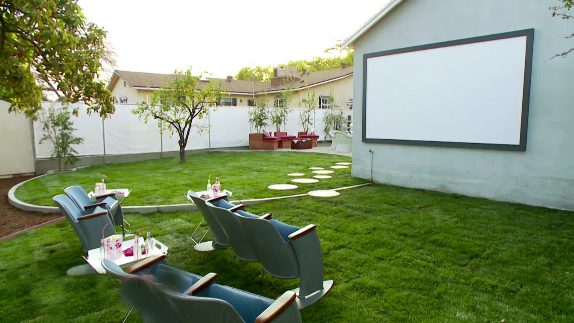 Backyard Makeover with Outdoor Movie Theater Video | HGTV