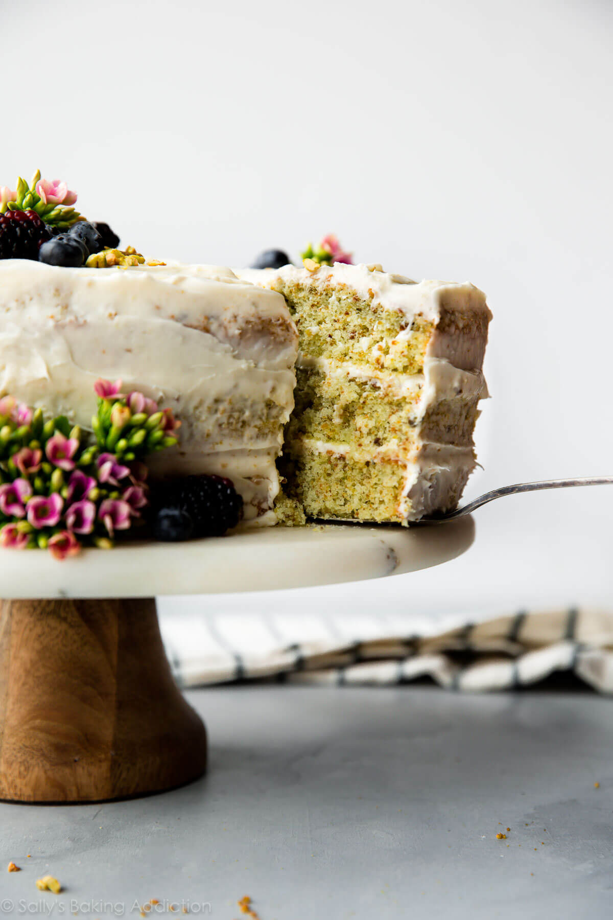 Pistachio Cake - Sallys Baking Addiction. 
