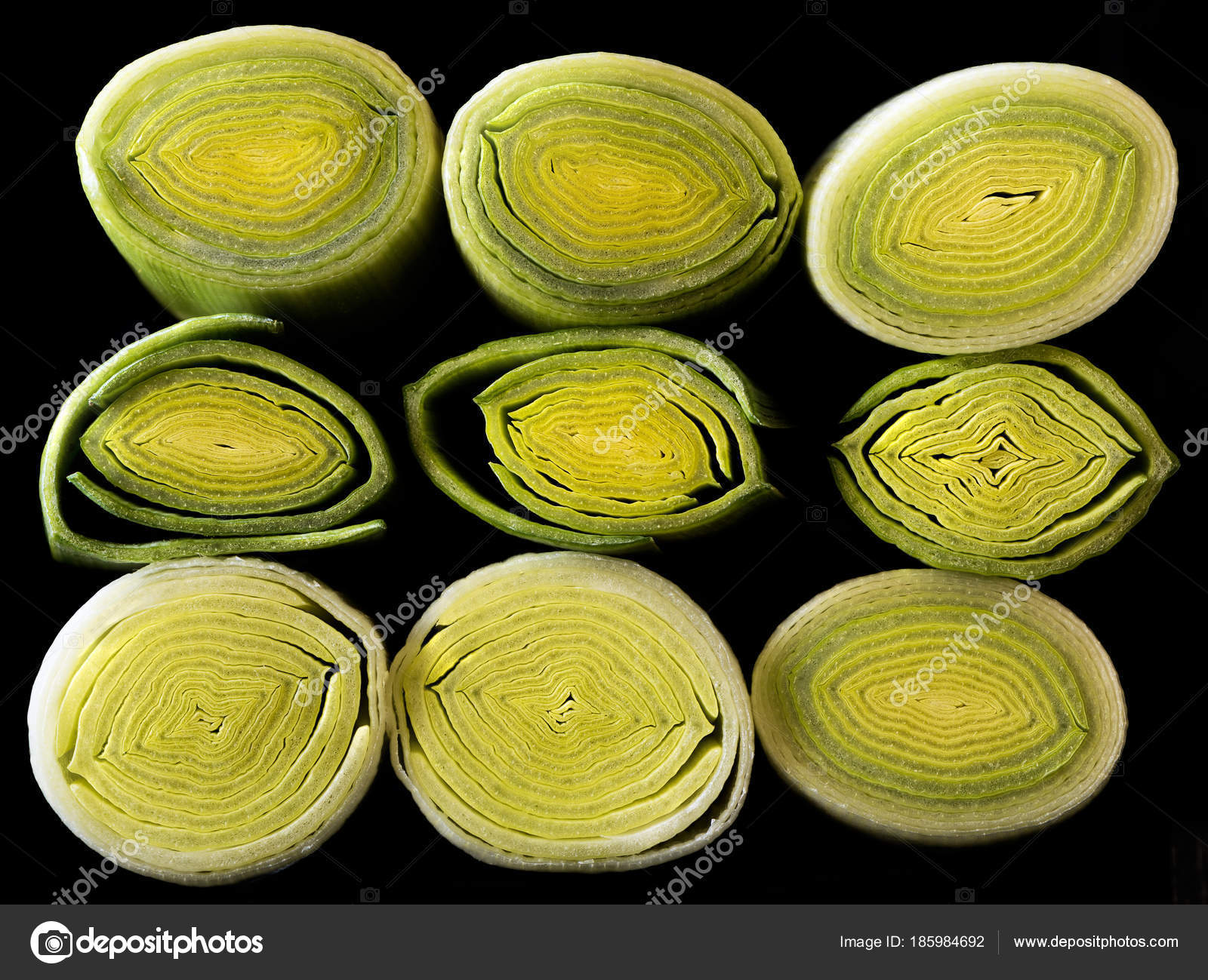 Cross-section of leek stem and leaves. — Stock Photo © Nazzu #185984692