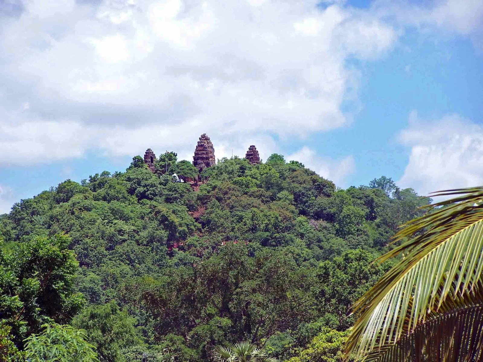 All About Battambang : Temple Hill and the Magic Cave. Wat Banan ...