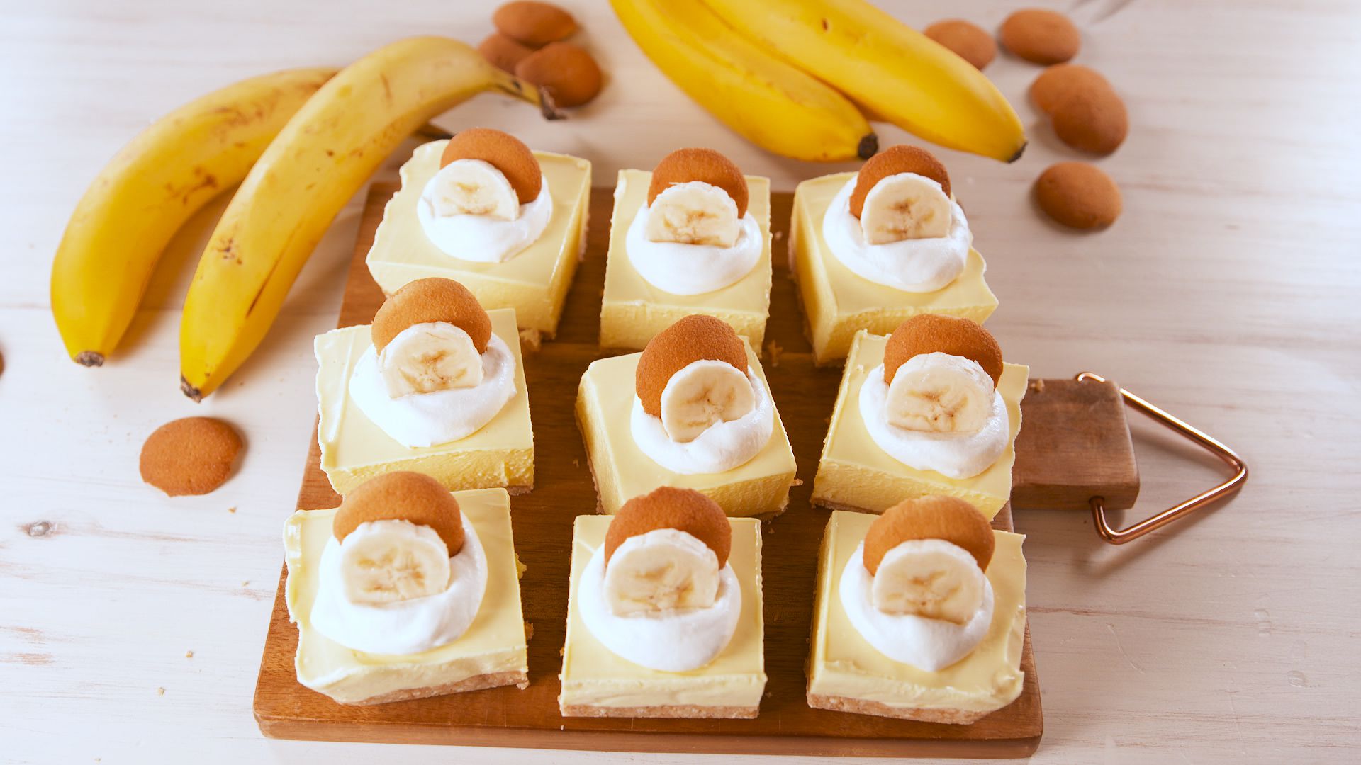Best Banana Pudding Bars Recipe - How To Make Banana Pudding Bars