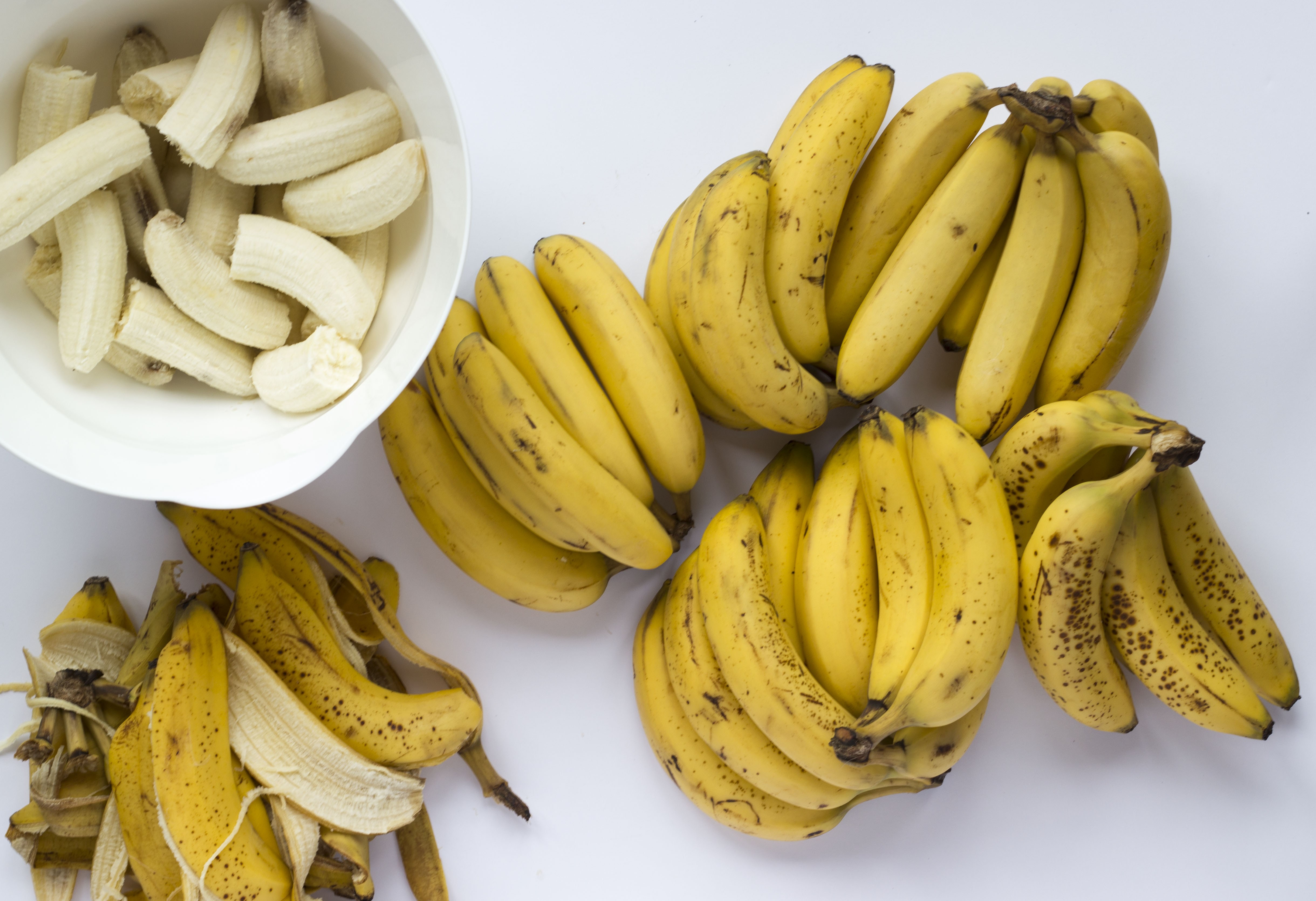 Freezing Bananas + Banana Nice Cream - the vegan ginger
