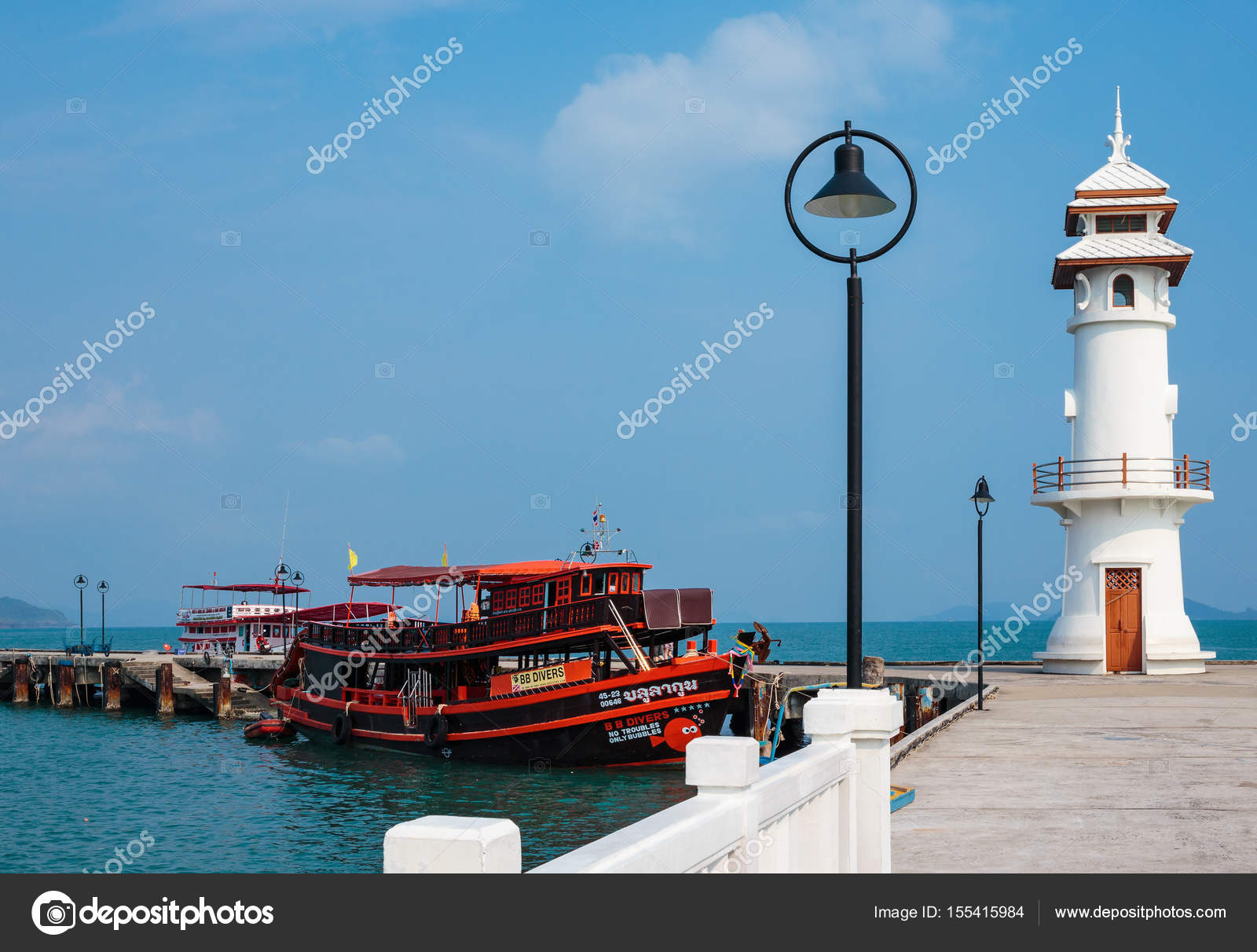 Lighthouse on a Bang Bao pier on Koh Chang Island in Thailand ...
