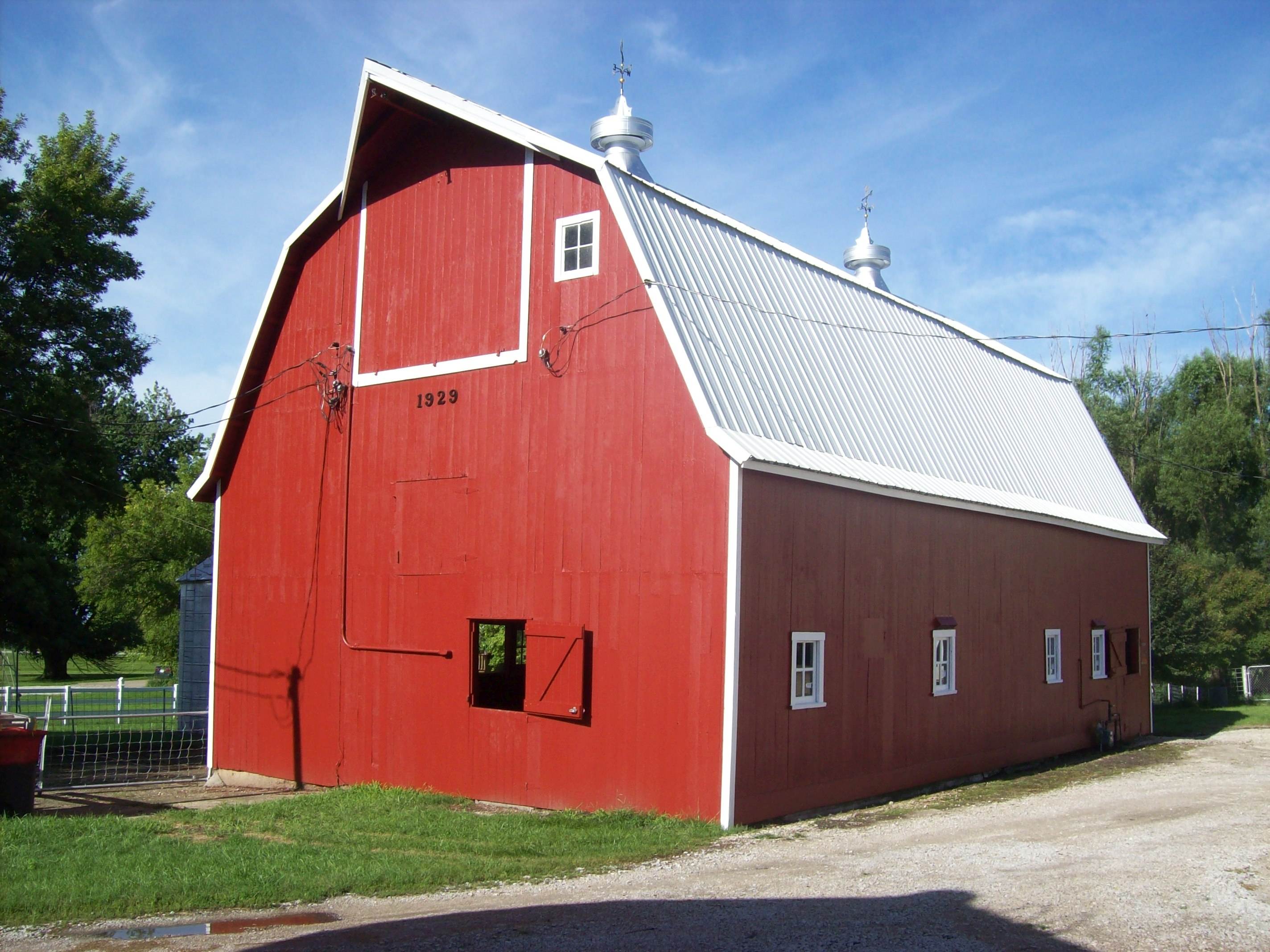 Iowa Barn Foundation preserving Iowa's rural buildings