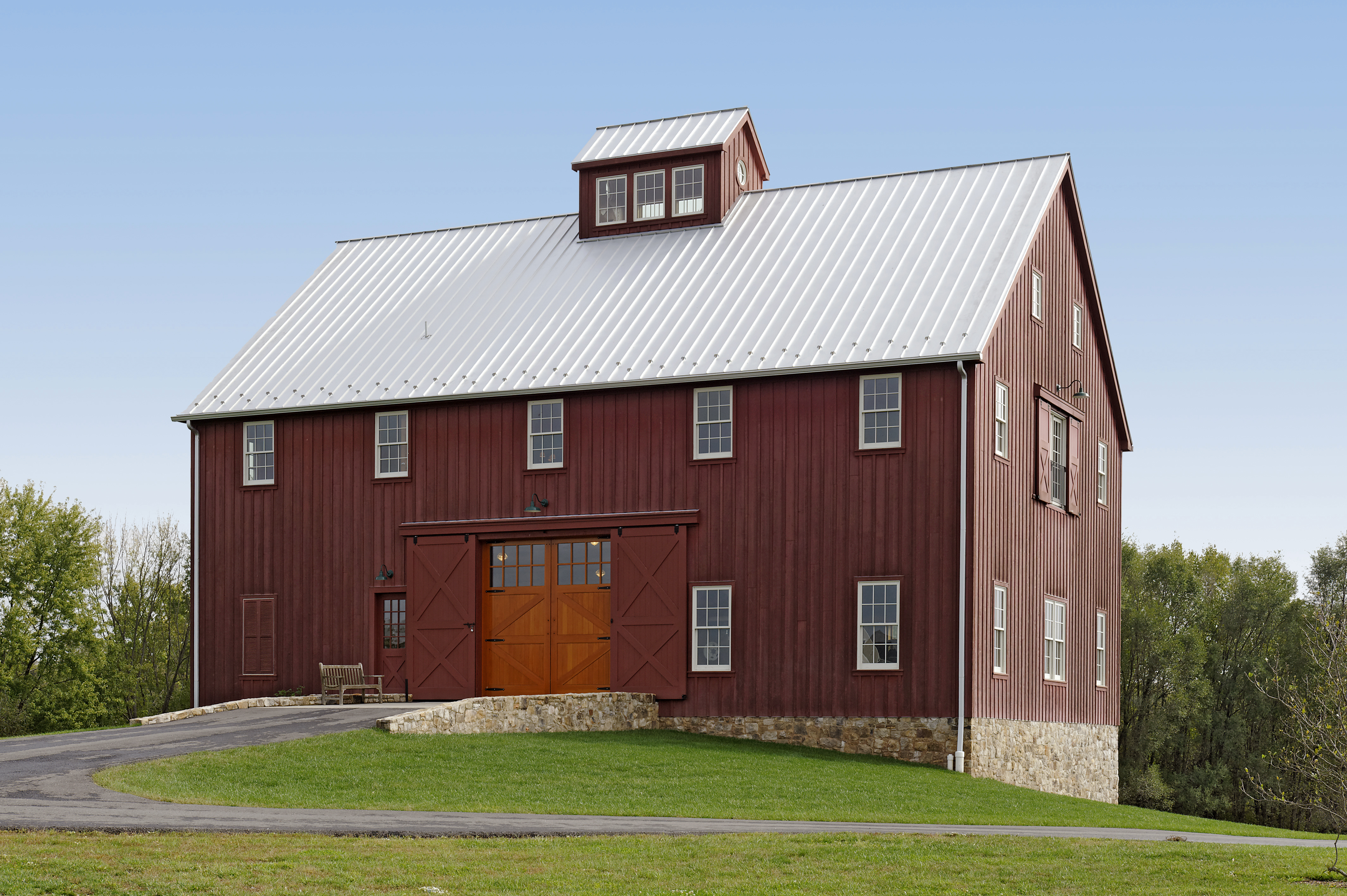 Timber Frame Barns Gallery | New Energy Works
