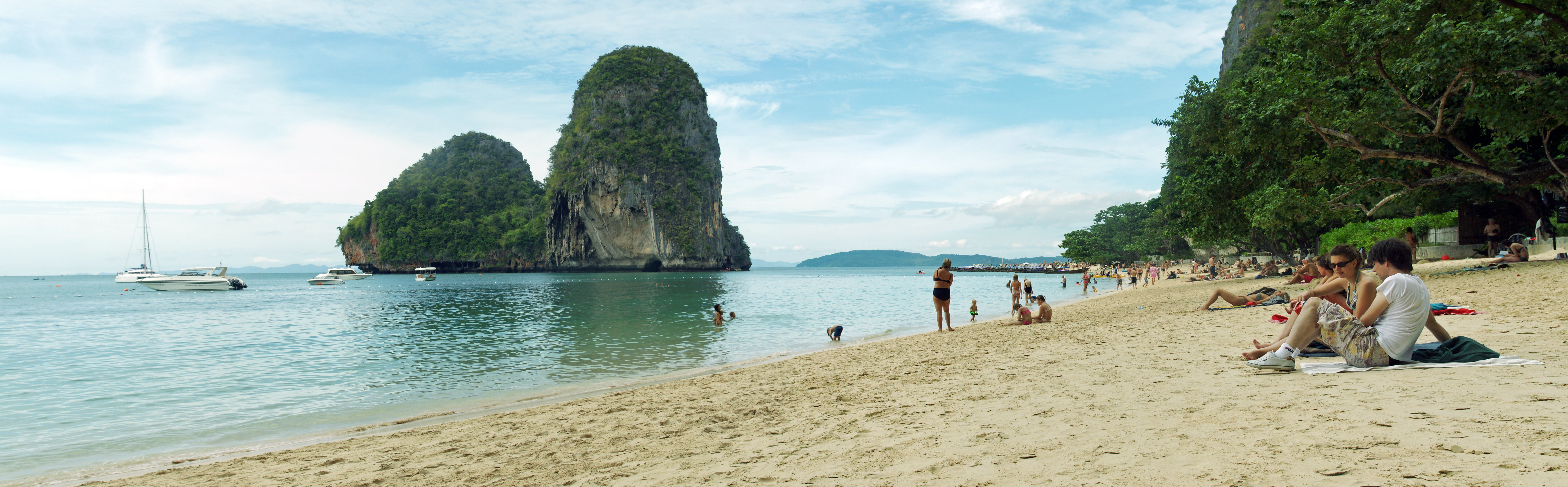 File:Phra Nang beach 24.jpg - Wikimedia Commons