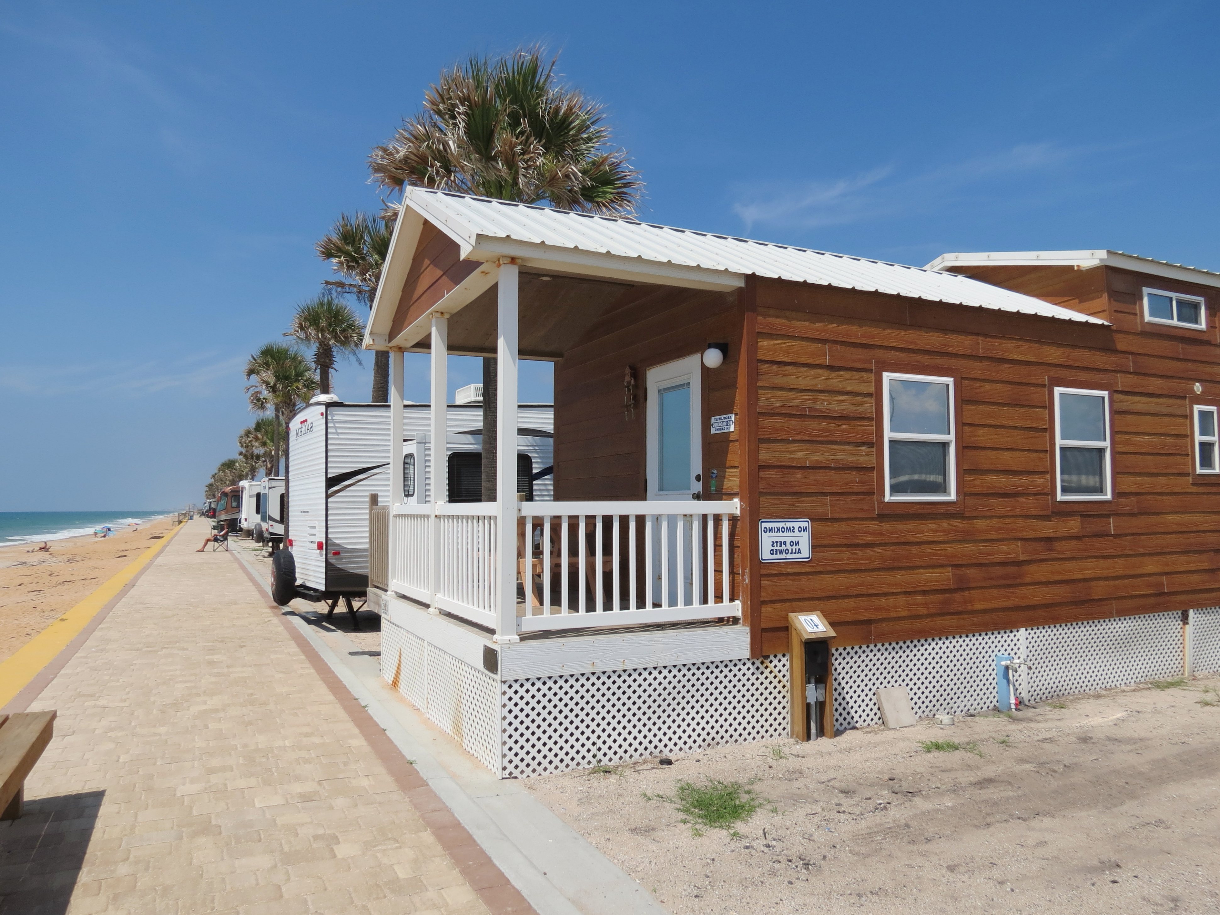 Beverly Beach Camptown RV Resort (superior Beach Cabins #8 ...