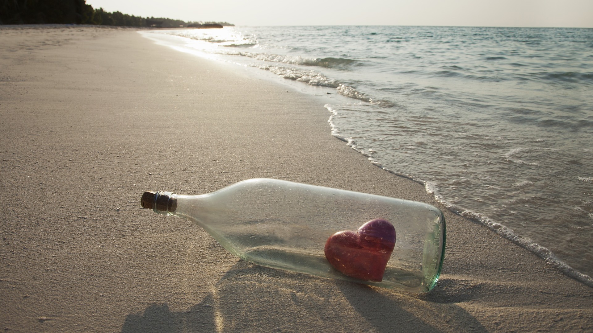 Beaches: Beautiful Heart Twilight Messages Shadows Sea Soft Beaches ...
