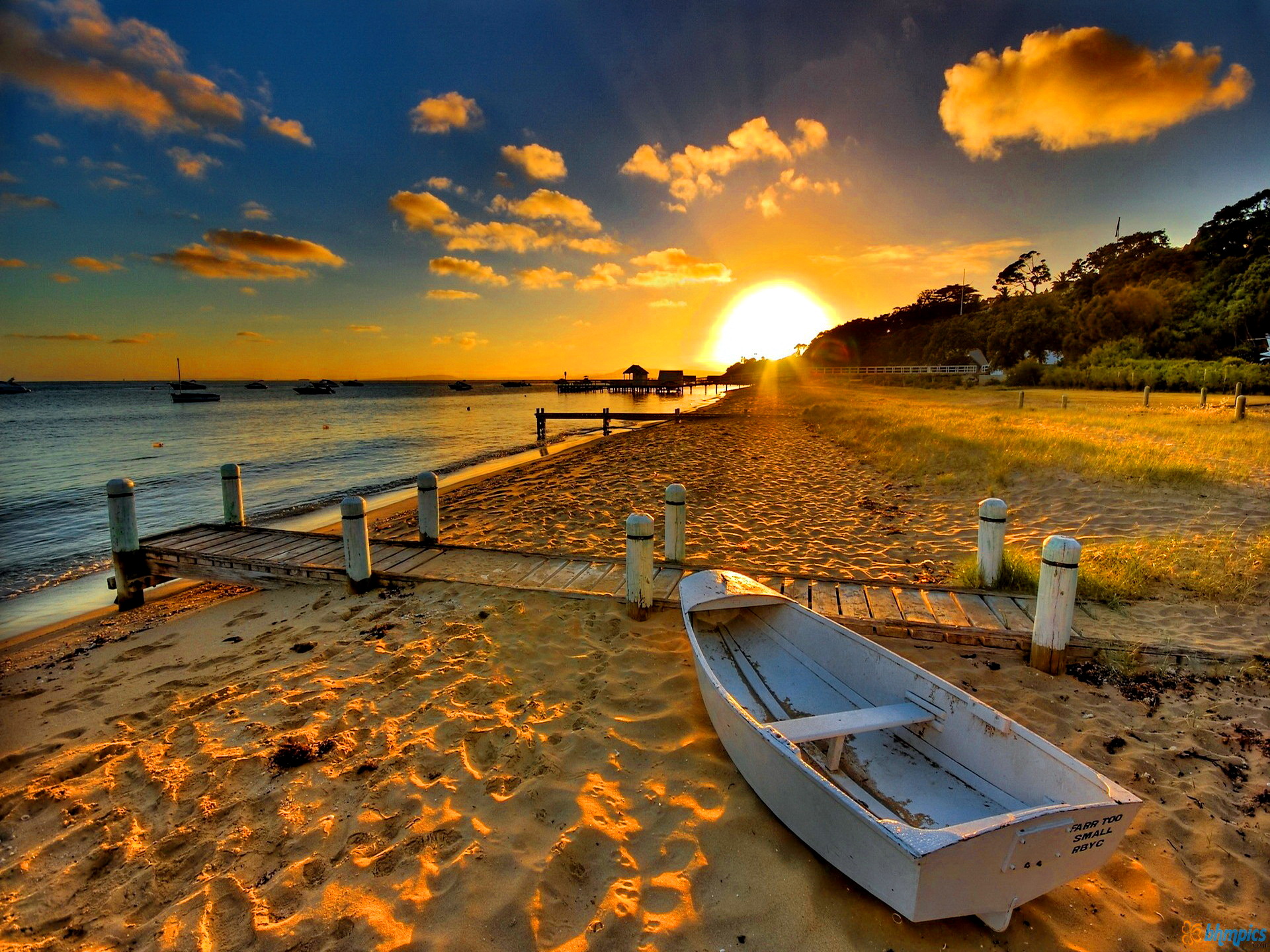 Boat Beach Sunset Image Wallpaper | WallpaperLepi