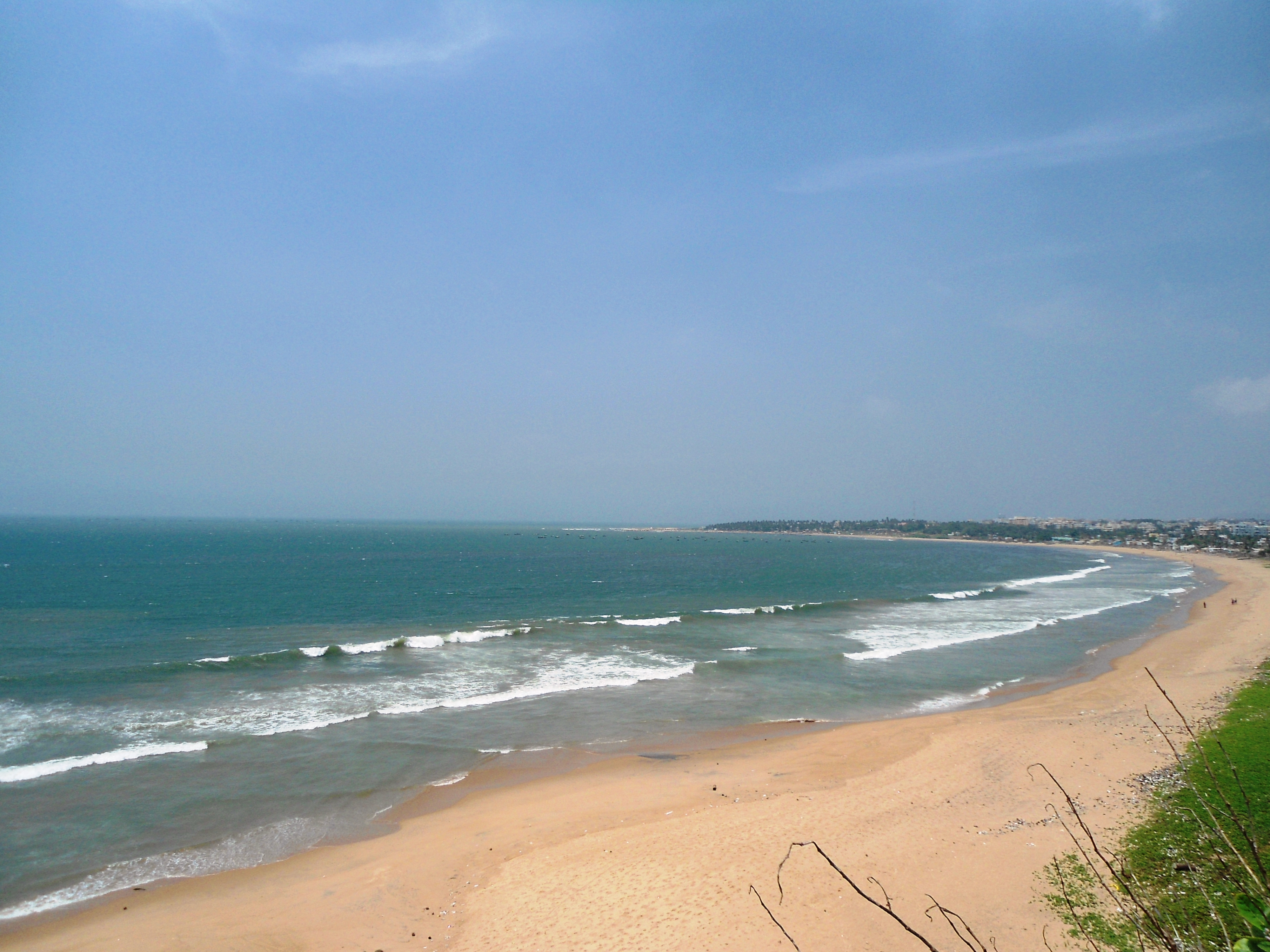File:(Bay of Bengal) Beach View from Tenneti Park 08.JPG - Wikimedia ...