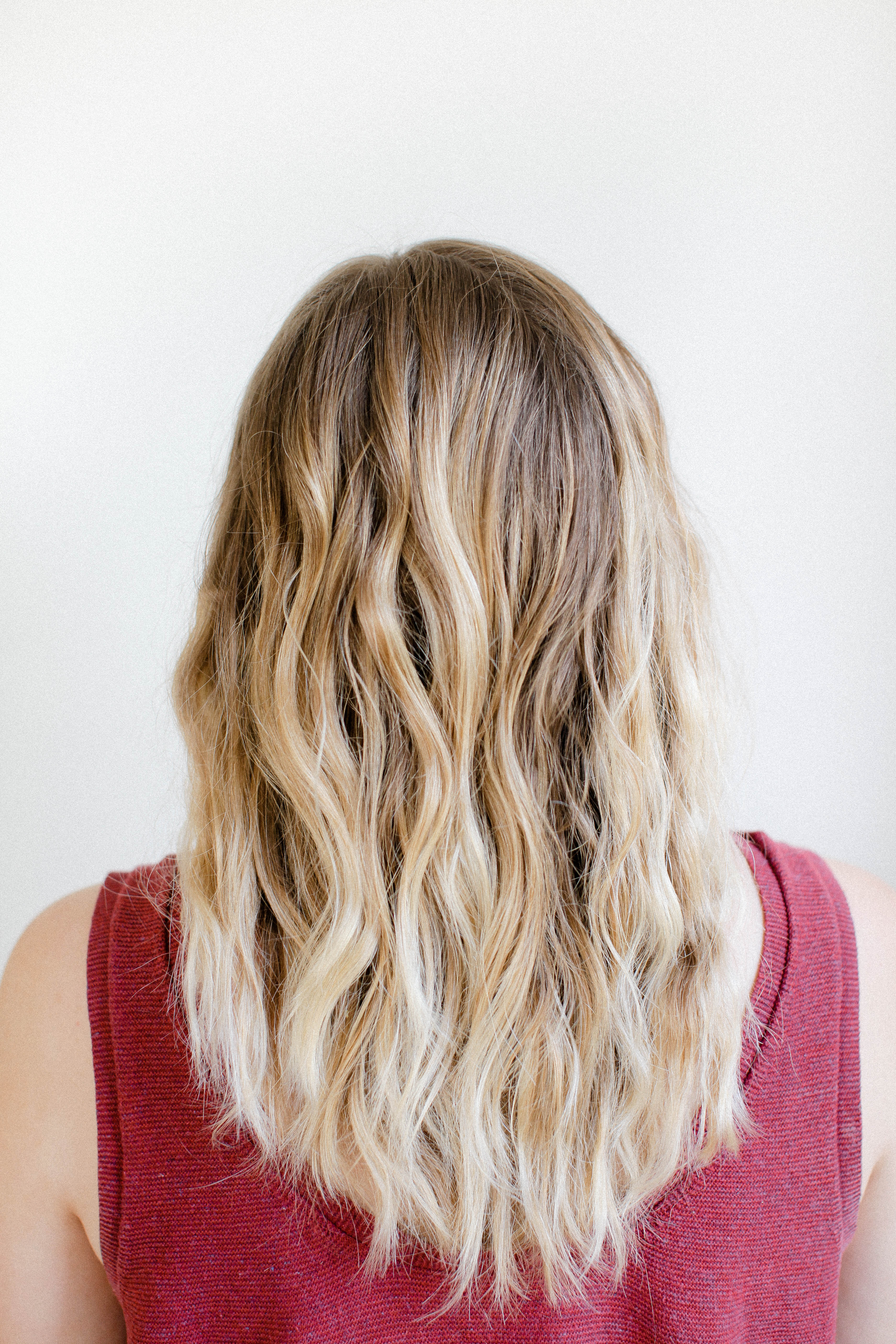 How to Get Effortless Beachy Waves Overnight | Hello Glow