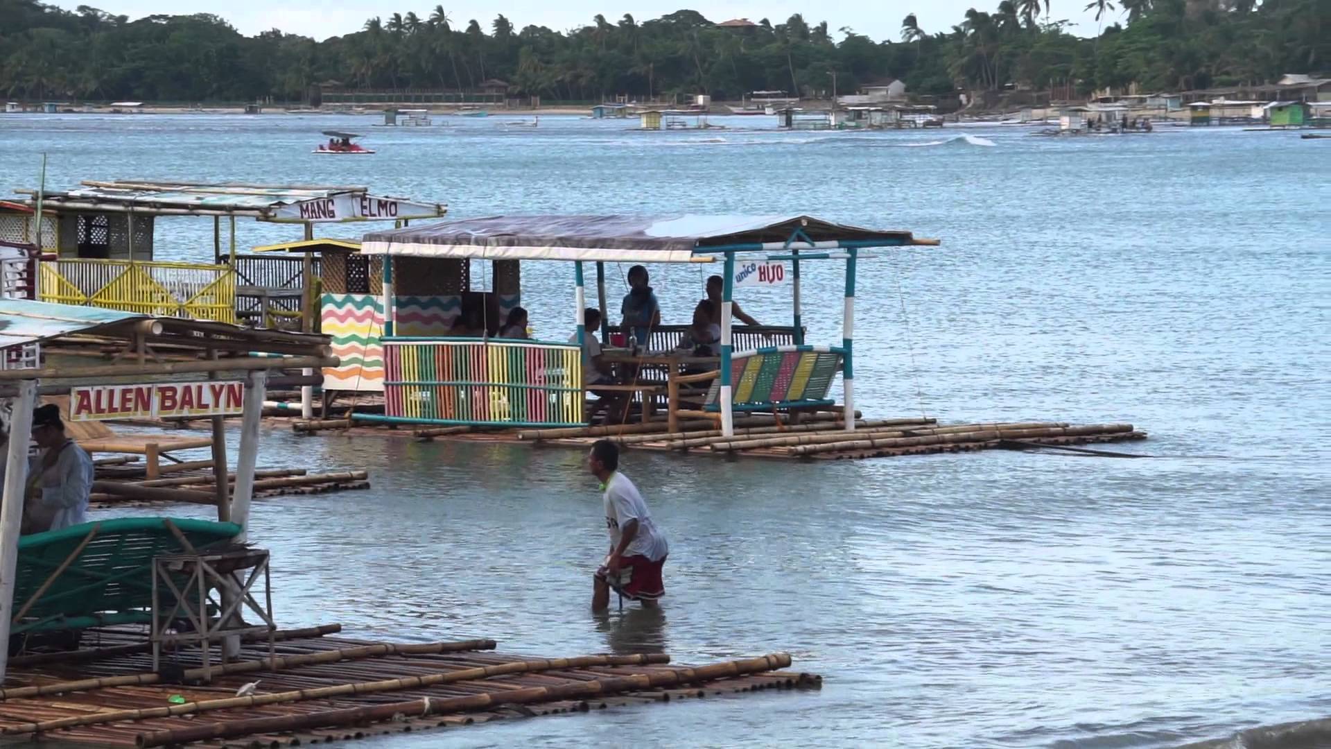 Philippines, Batangas, floating house boats @ Matabungkay beach ...