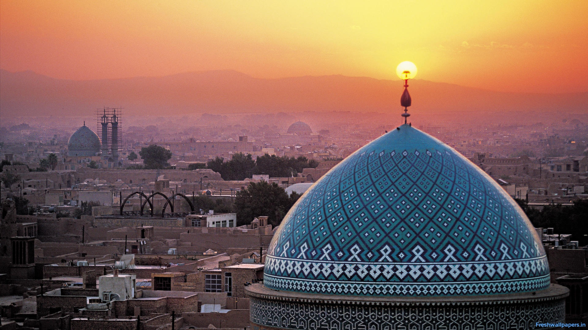 Beautiful Mosque Dome At Sunset wallpapers
