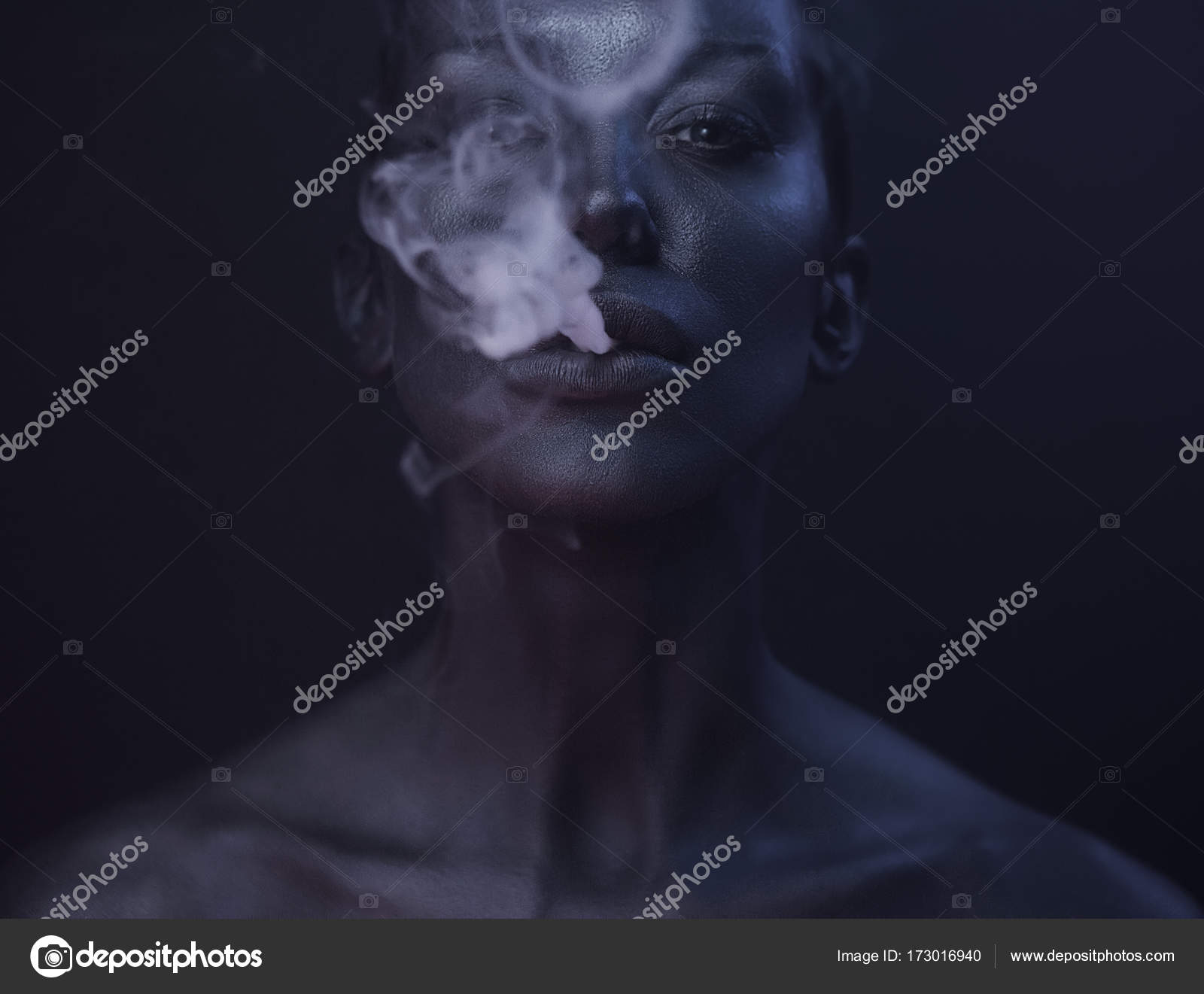 Vape Party, Nightlife. Beautiful Sexy Woman smoking — Stock Photo ...
