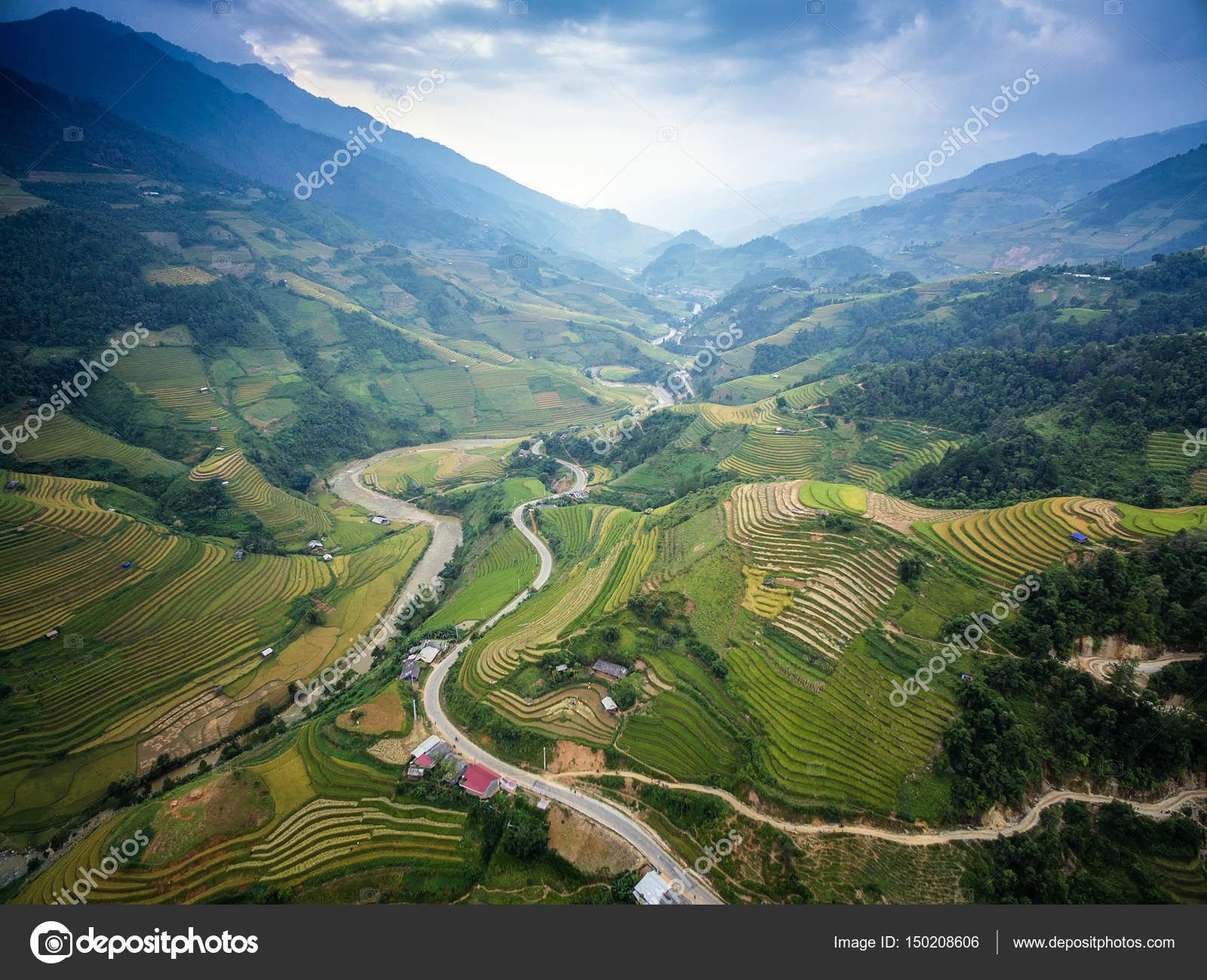 Mountain road in beautiful valley — Stock Photo © tipchai #150208606