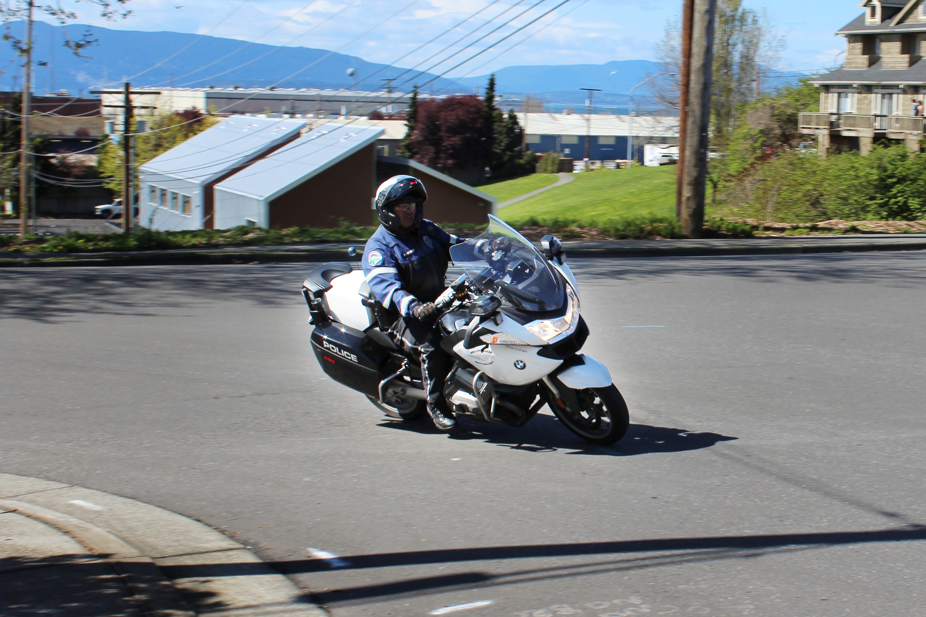 Bellingham, wa police: traffic unit bmw motorcycle photo
