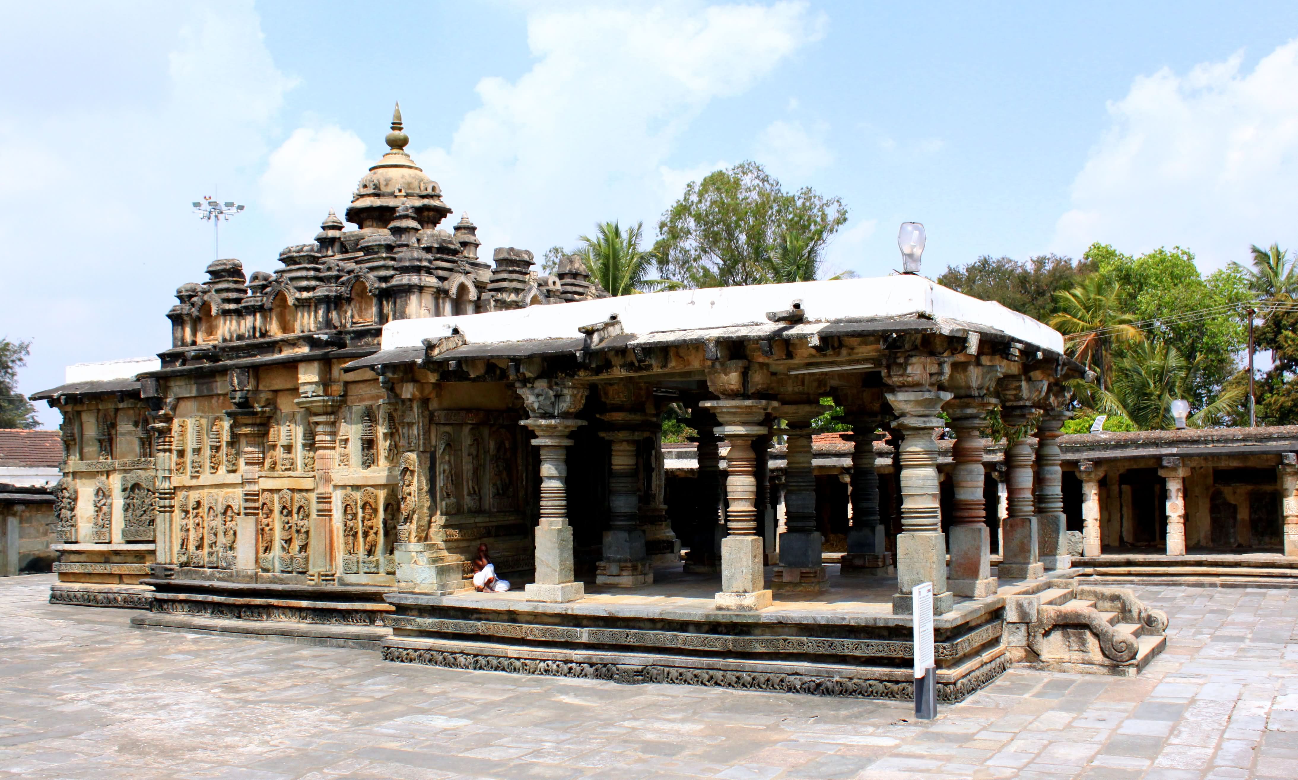 Chennakeshava Temple At Belur, Karnataka - FindMessages.com