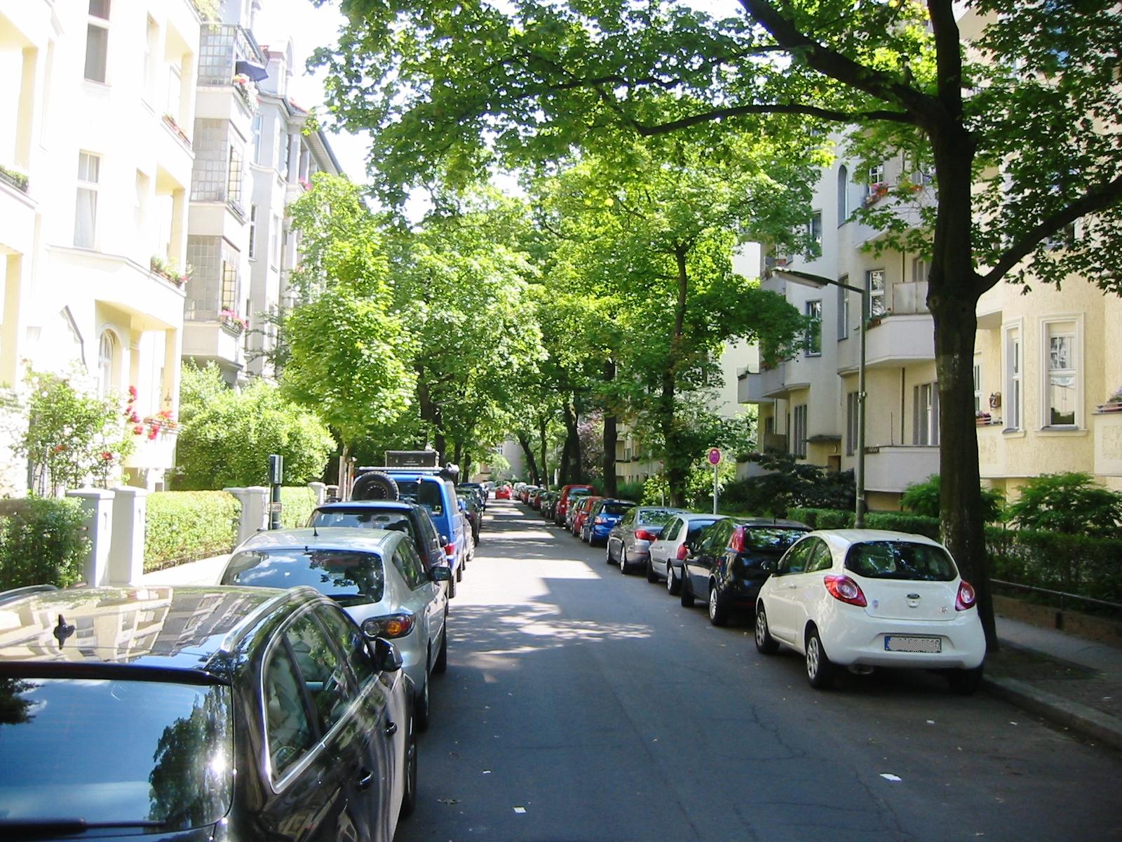 File:Berlin-Friedenau Deidesheimer Straße.jpg - Wikimedia Commons