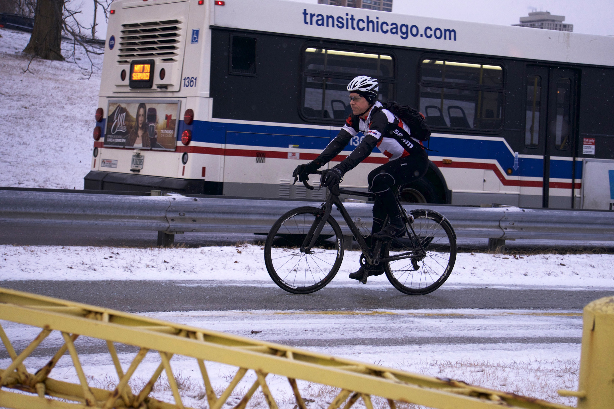 How to ride your bike through a Chicago winter and enjoy it - RedEye ...