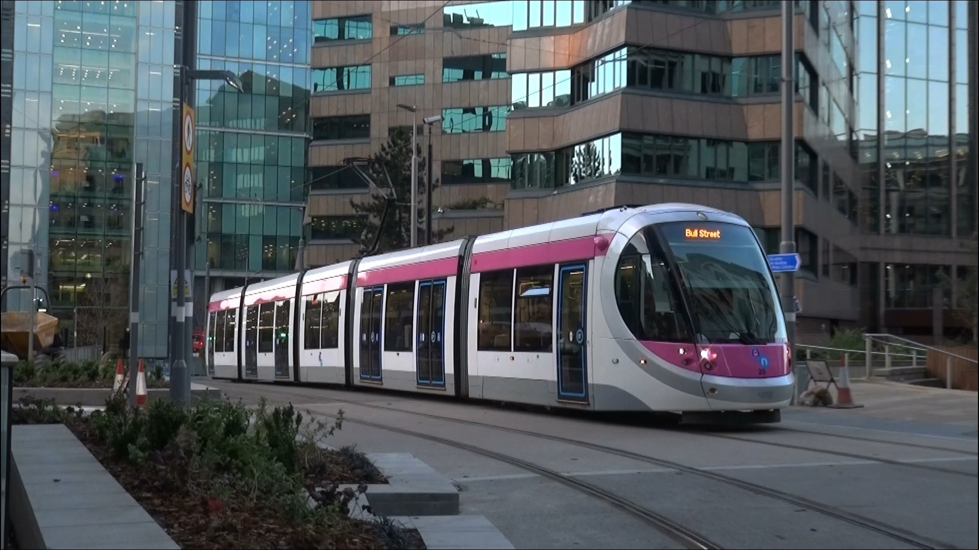 Midland Metro tram extension into Birmingham, part 4, 07/12/15 - YouTube