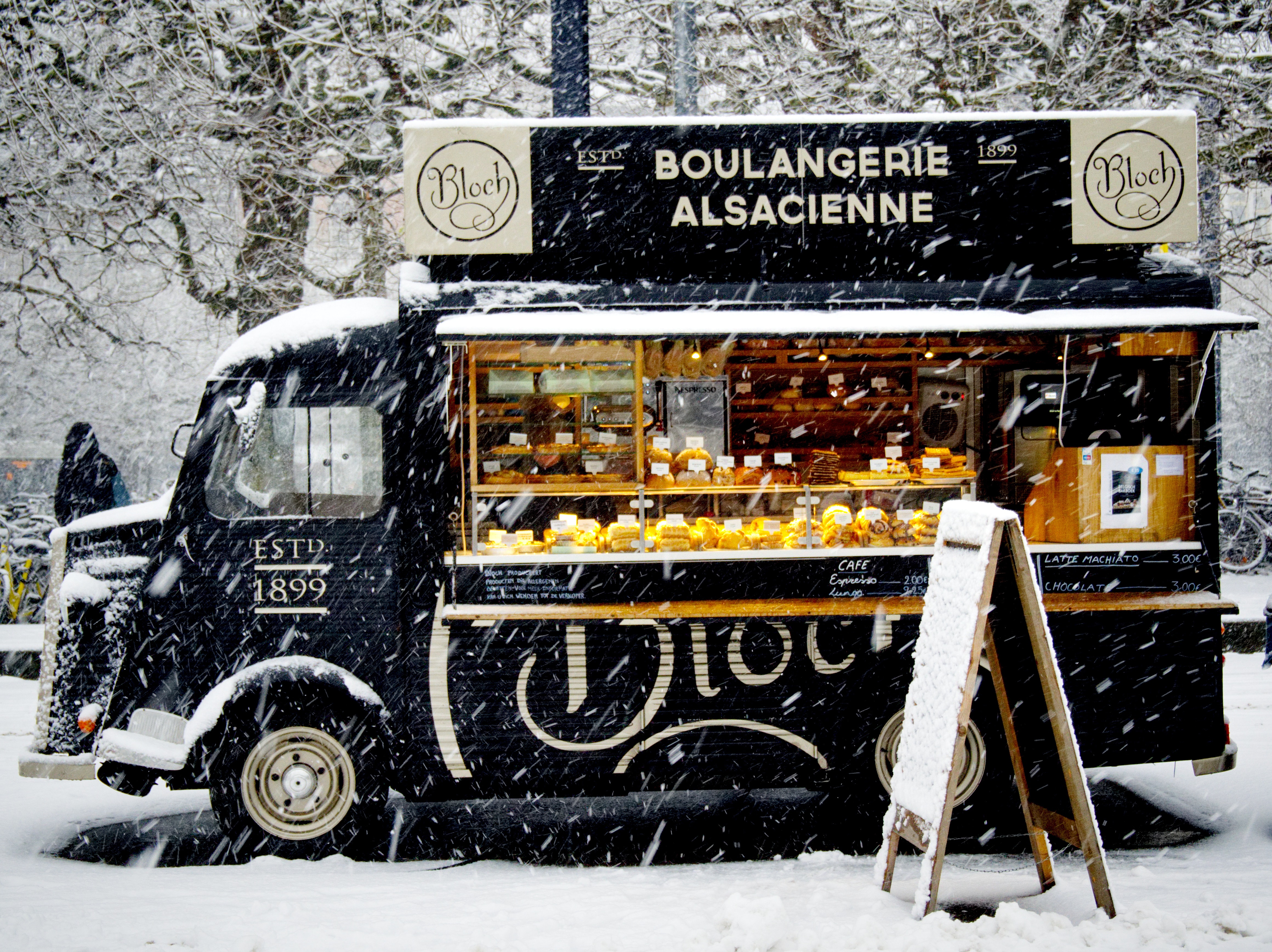 Black boulangerie alsacience food truck photo