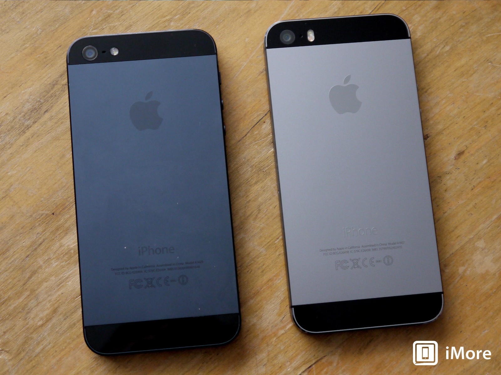 The difference between the Space Gray iPhone 5s and the black iPhone ...