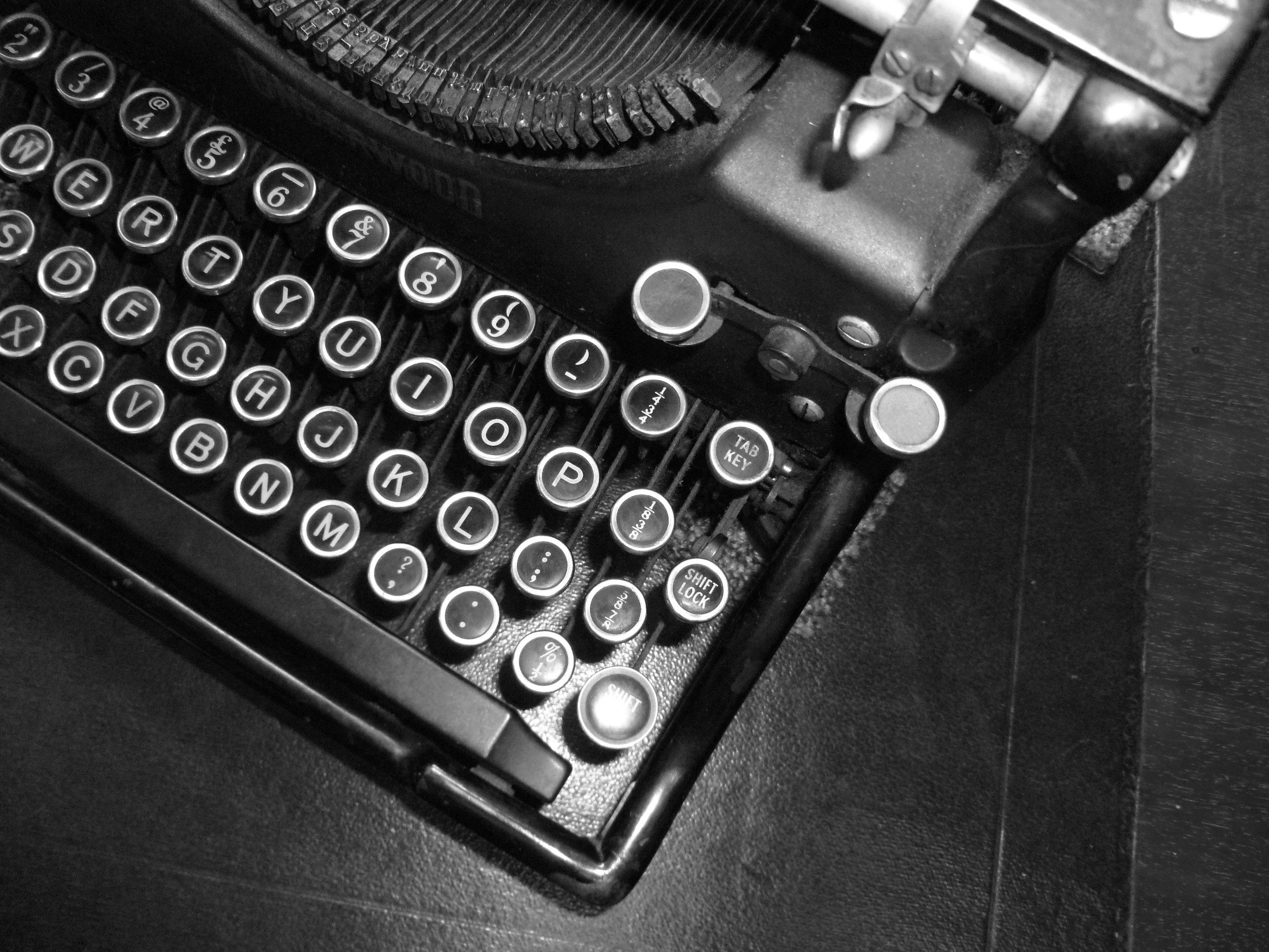 vintage typewriter | Typewriter Keys and Scrabble Tiles ...