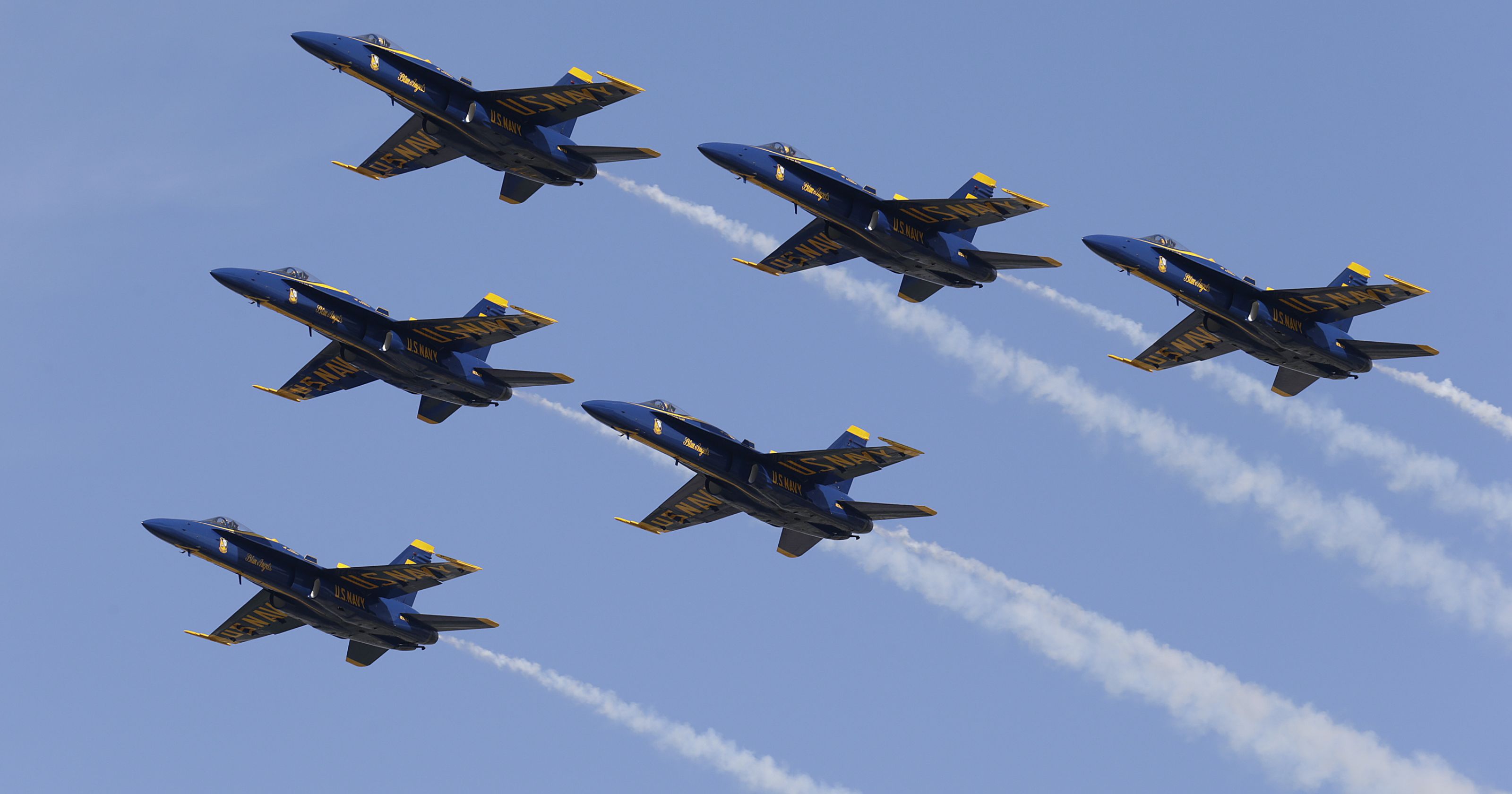 Louisville native son with Blue Angels returns