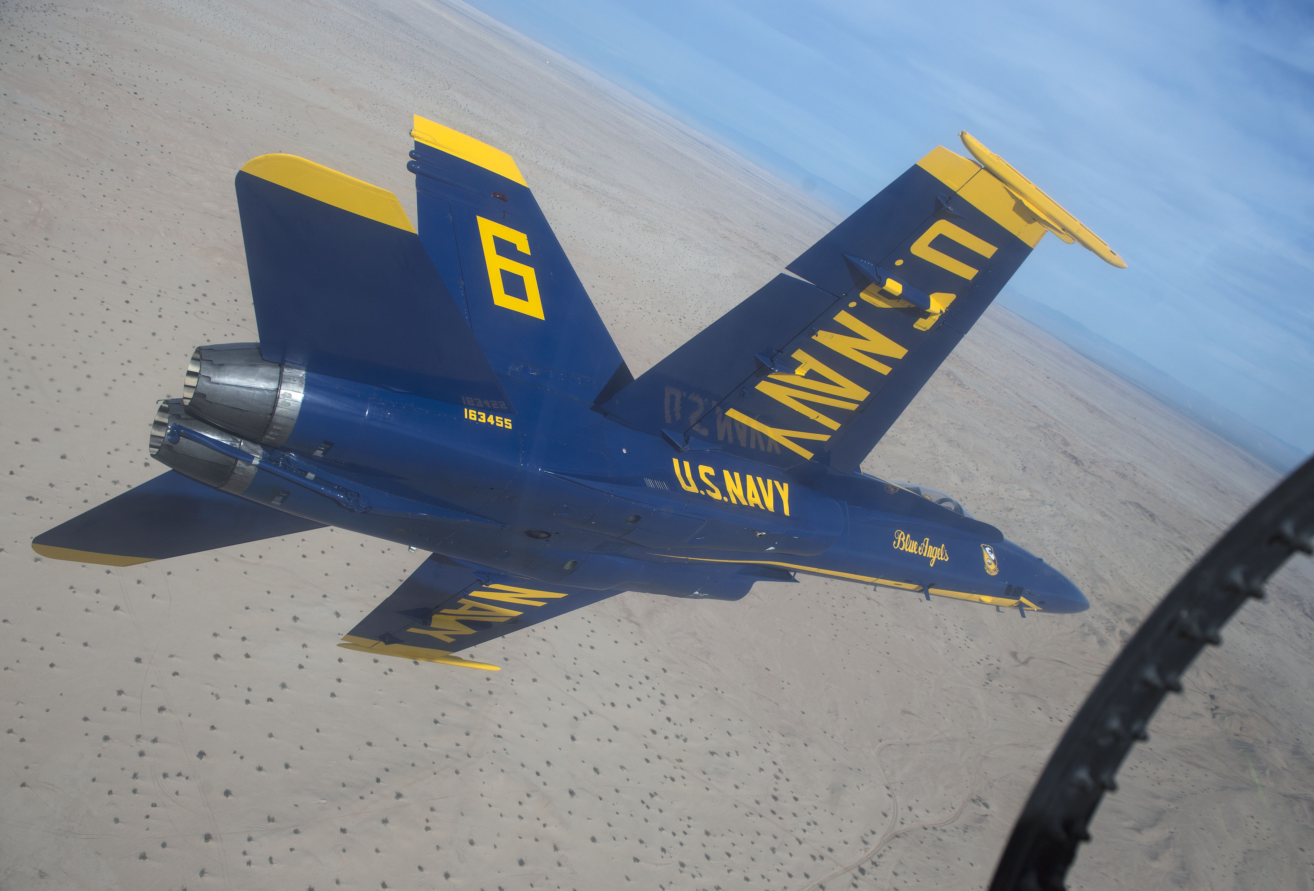 BREAKING: Blue Angels F/A-18 Crashes in Tennessee