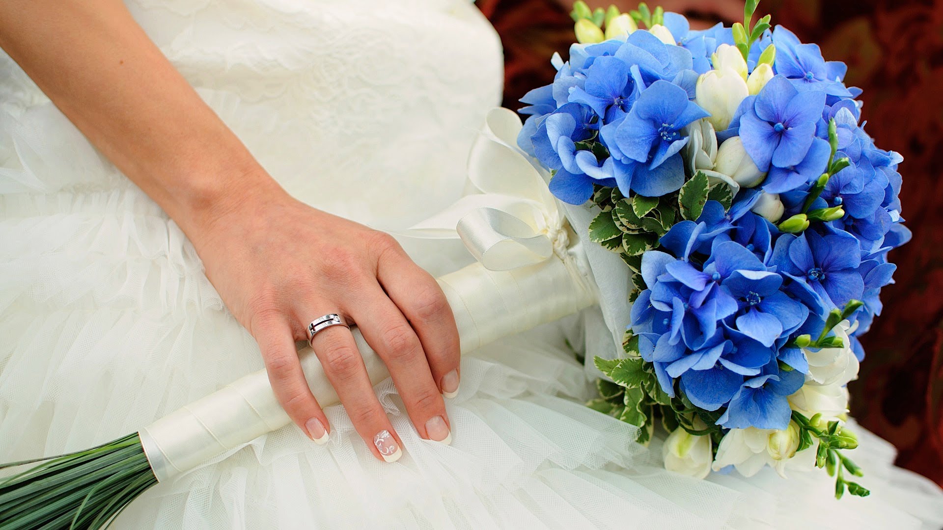 6 Tips about Blue Flowers | Wedding Flowers - YouTube