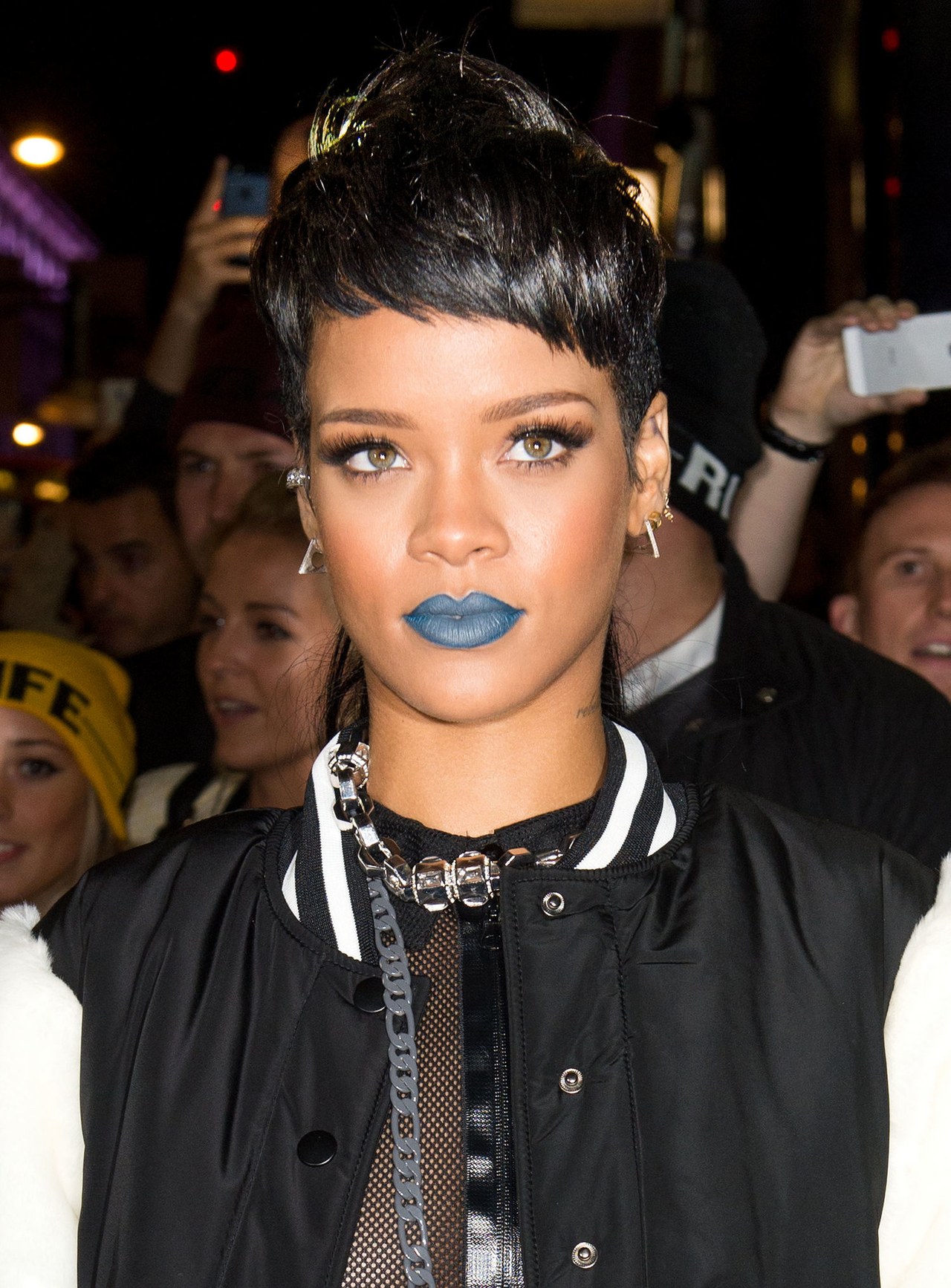 Oddly Appealing: Rihanna's Blue (as in Blueberry Blue) Lipstick at ...