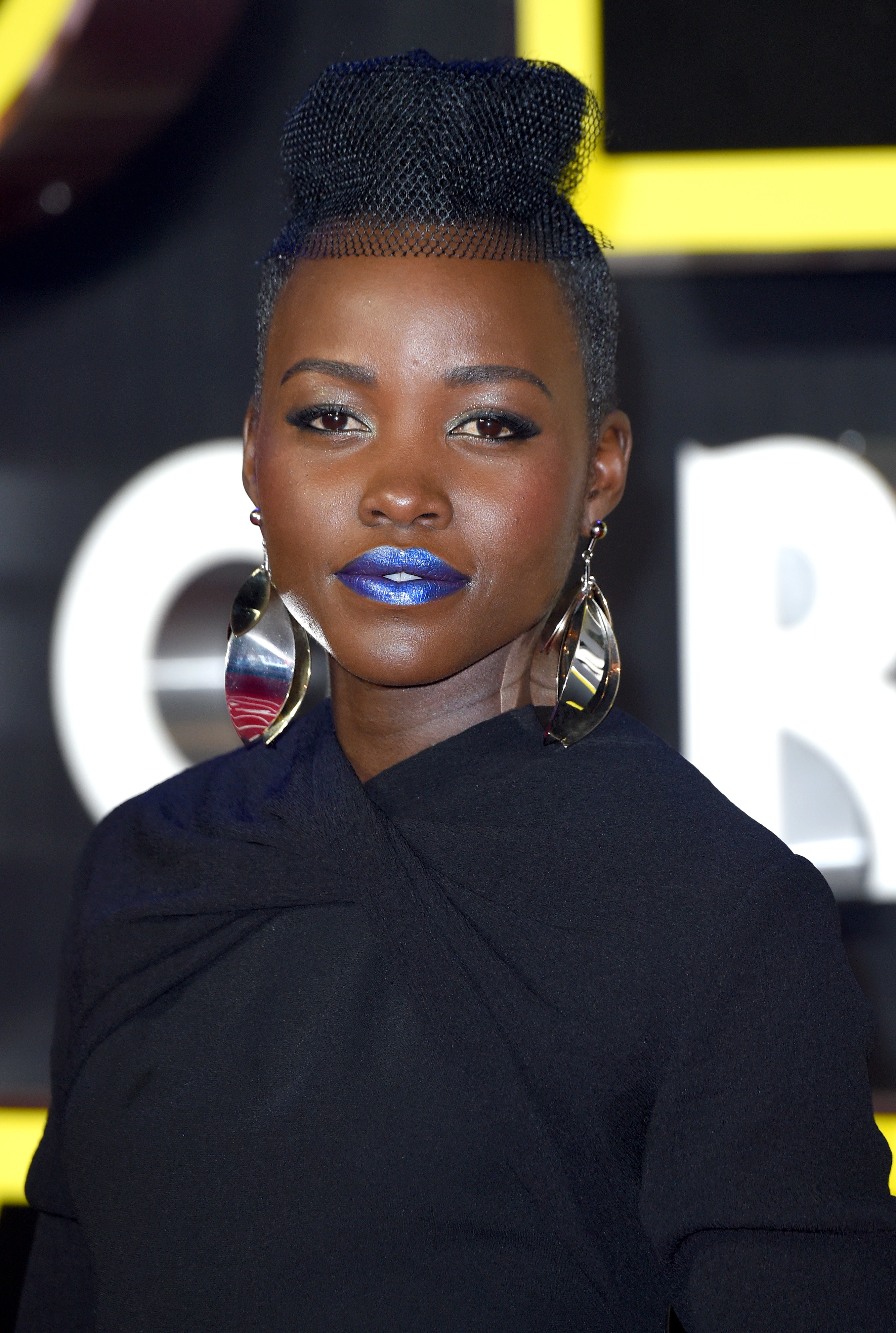 How to Pull Off Blue Lipstick Like a Boss | Allure