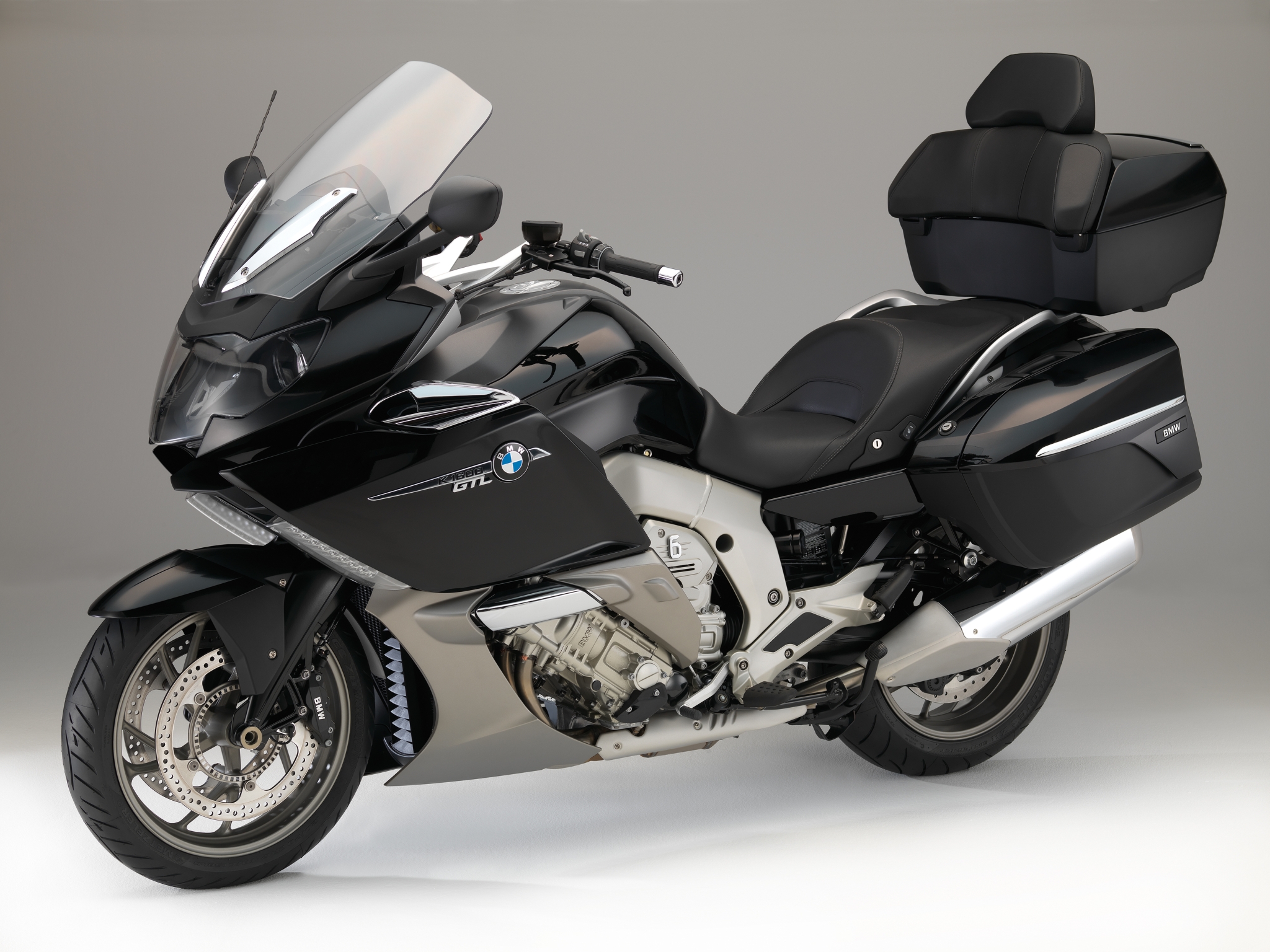 First Pictures of the 2015 BMW Bike Line-up - autoevolution