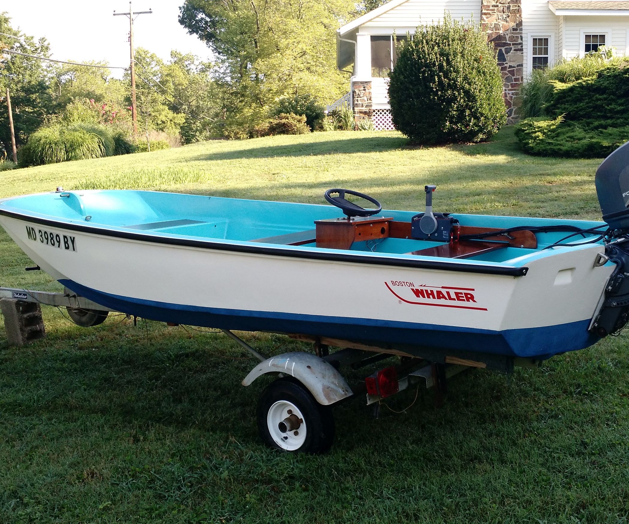 Restoring a Classic Boston Whaler/Learning Adventure