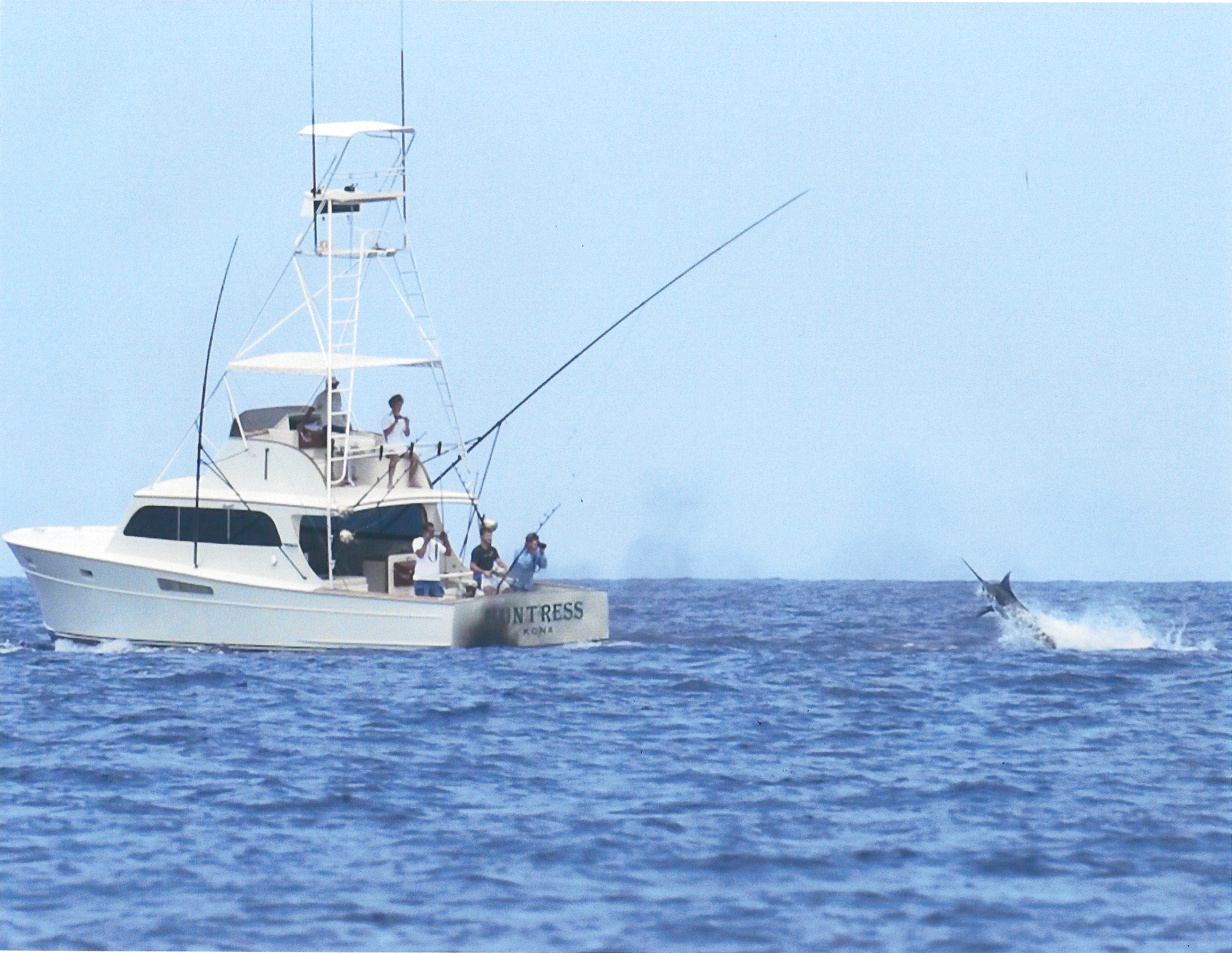 Marlin Fishing in Kona on the Huntress! | Marlin Fishing Kona Hawaii ...