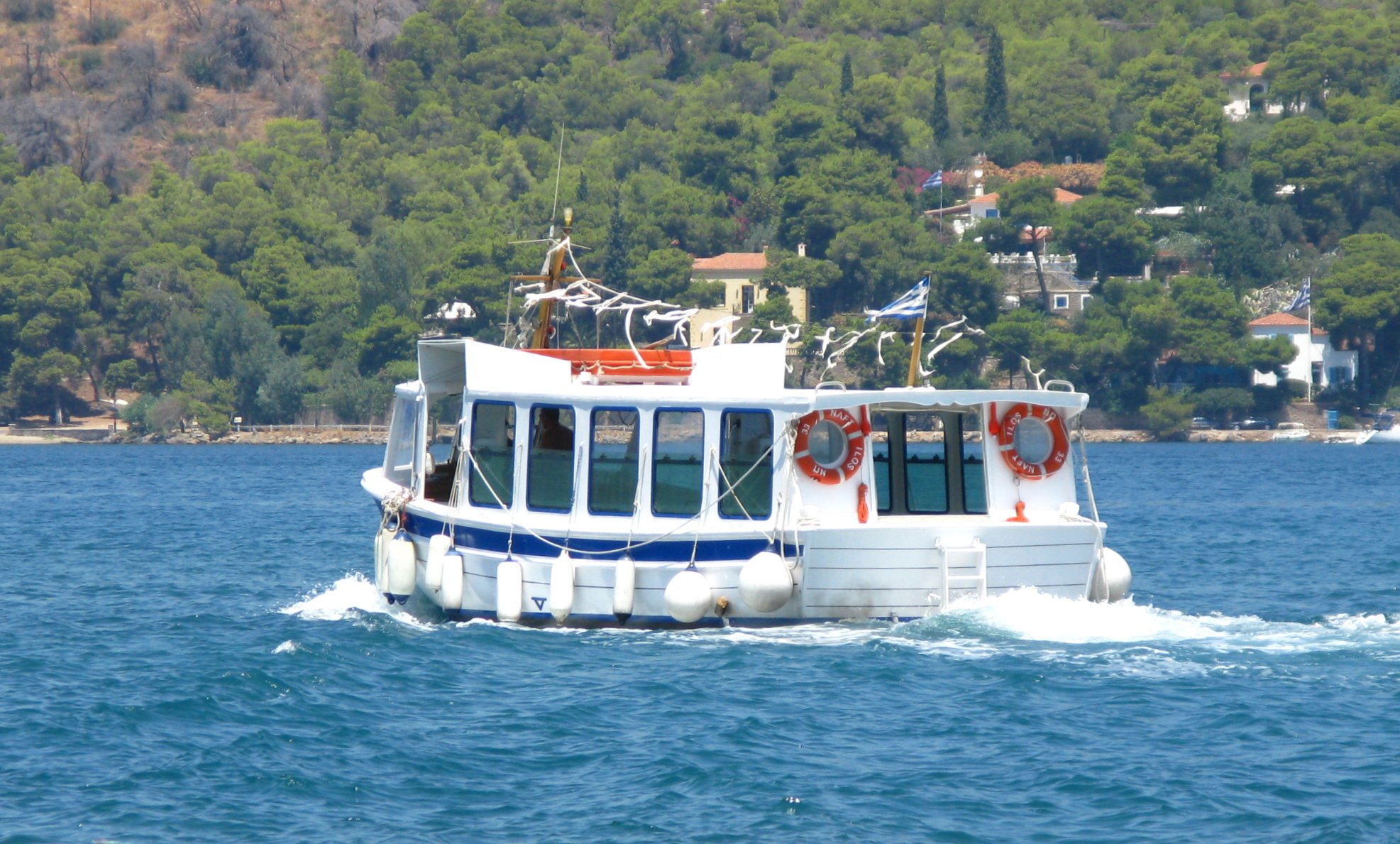 File:Boat ride from Poros to Galatas.jpg - Wikimedia Commons