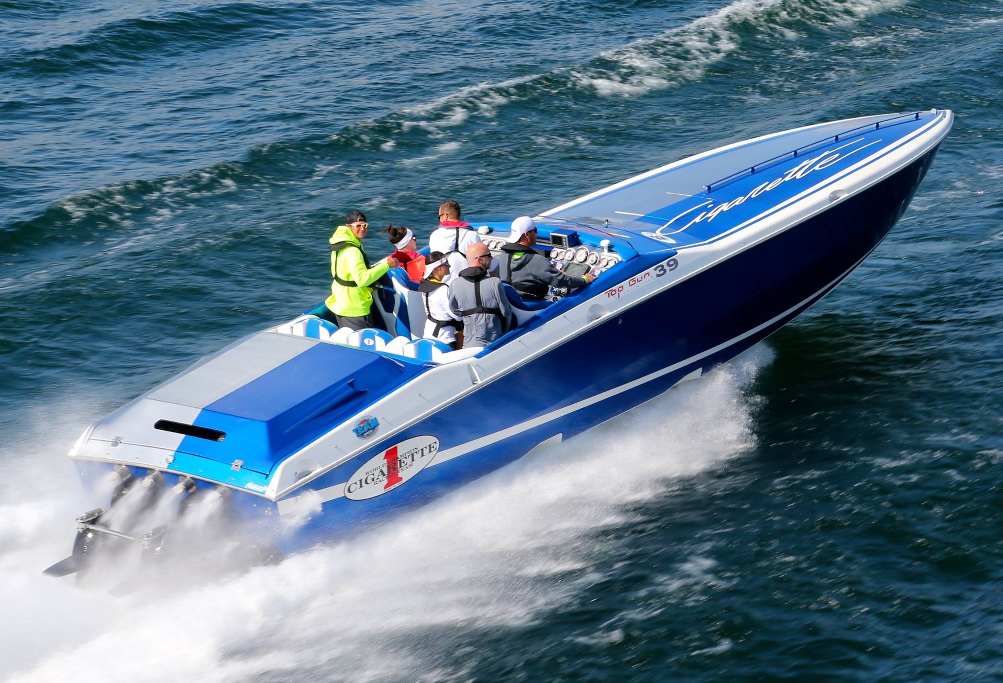 Top Go-Fast Boating Events for 2017 - boats.com