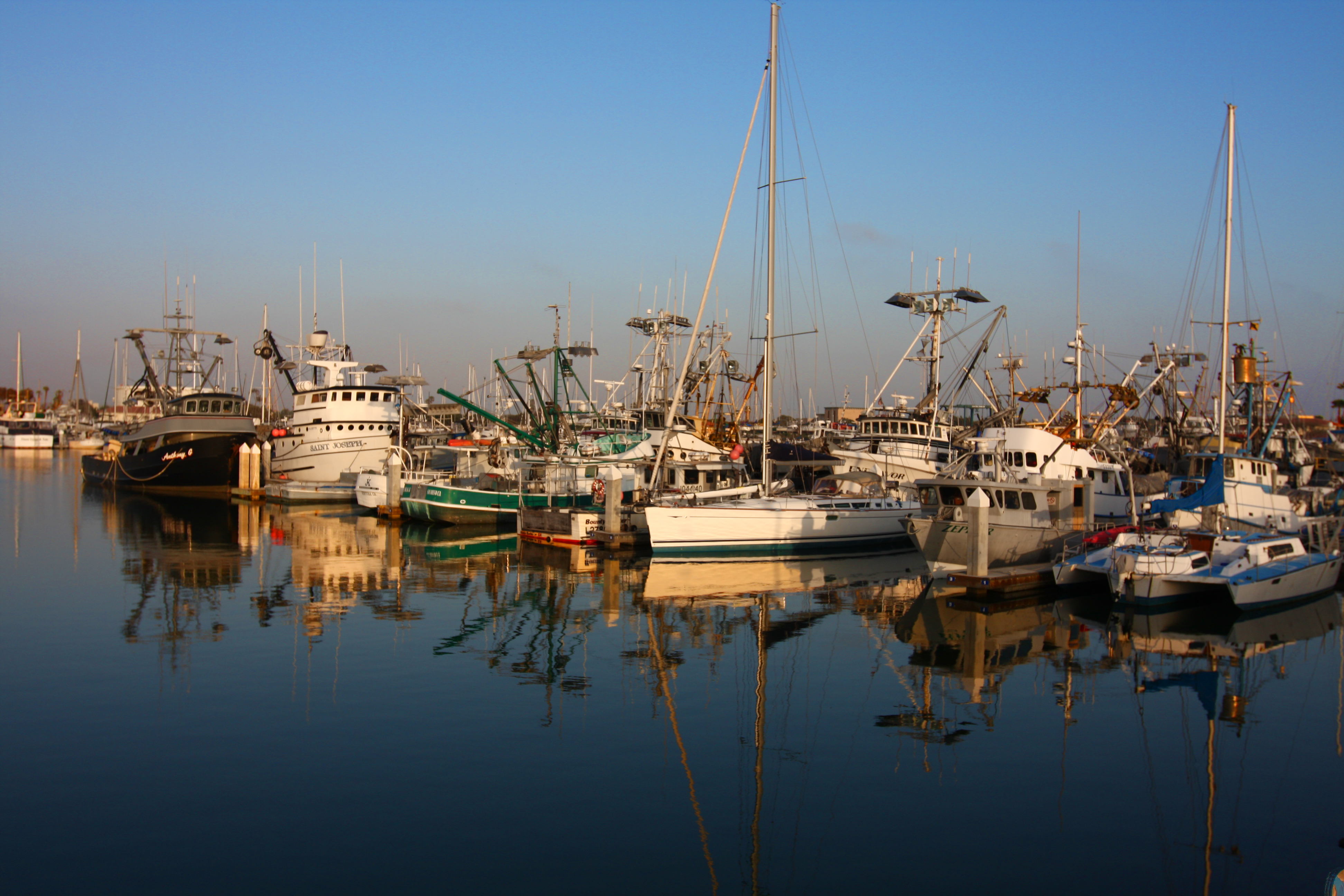 File:Small Boats in a Harbor (3519068744).jpg - Wikimedia Commons