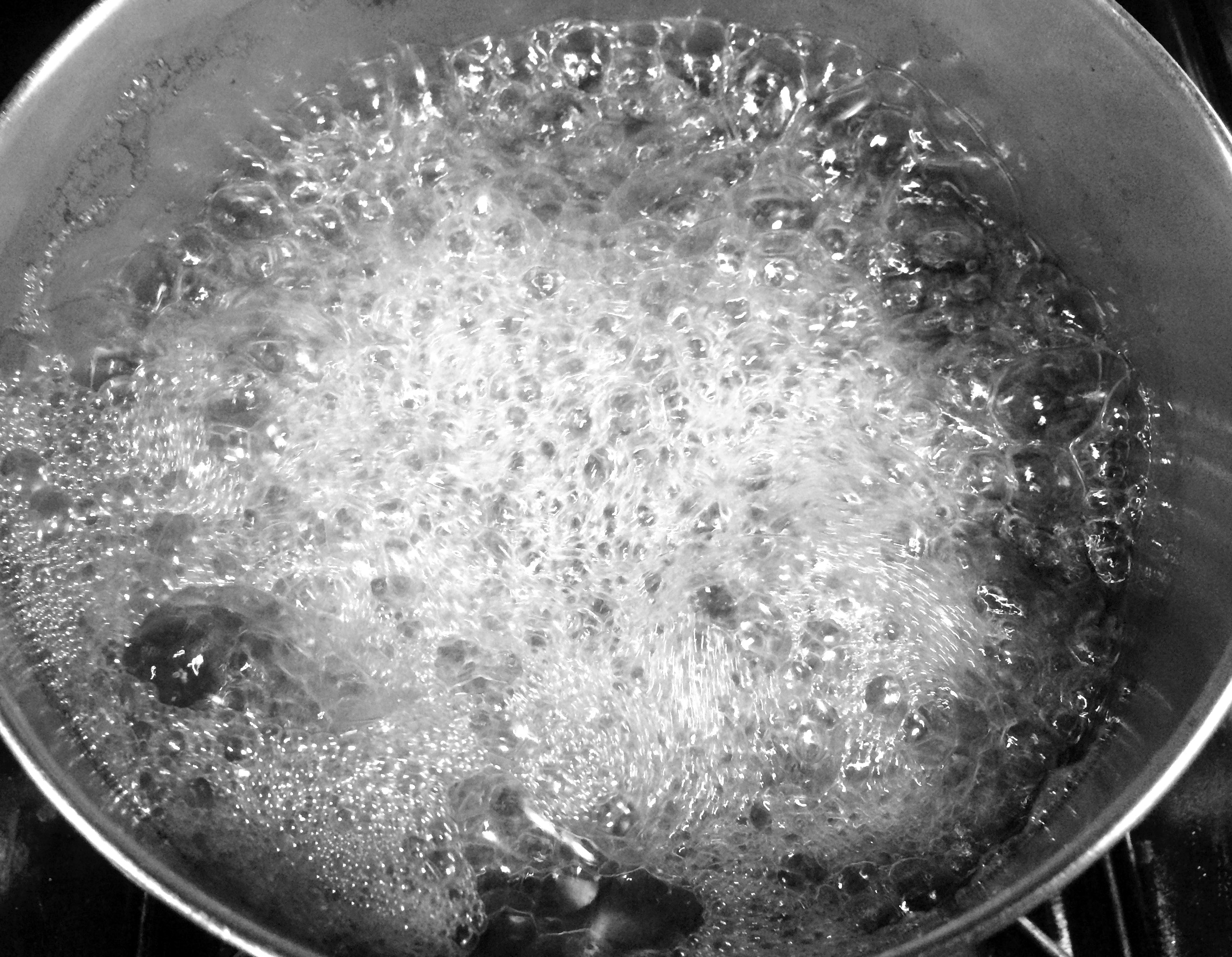 Boiling water and sugar - Escoffier At Home
