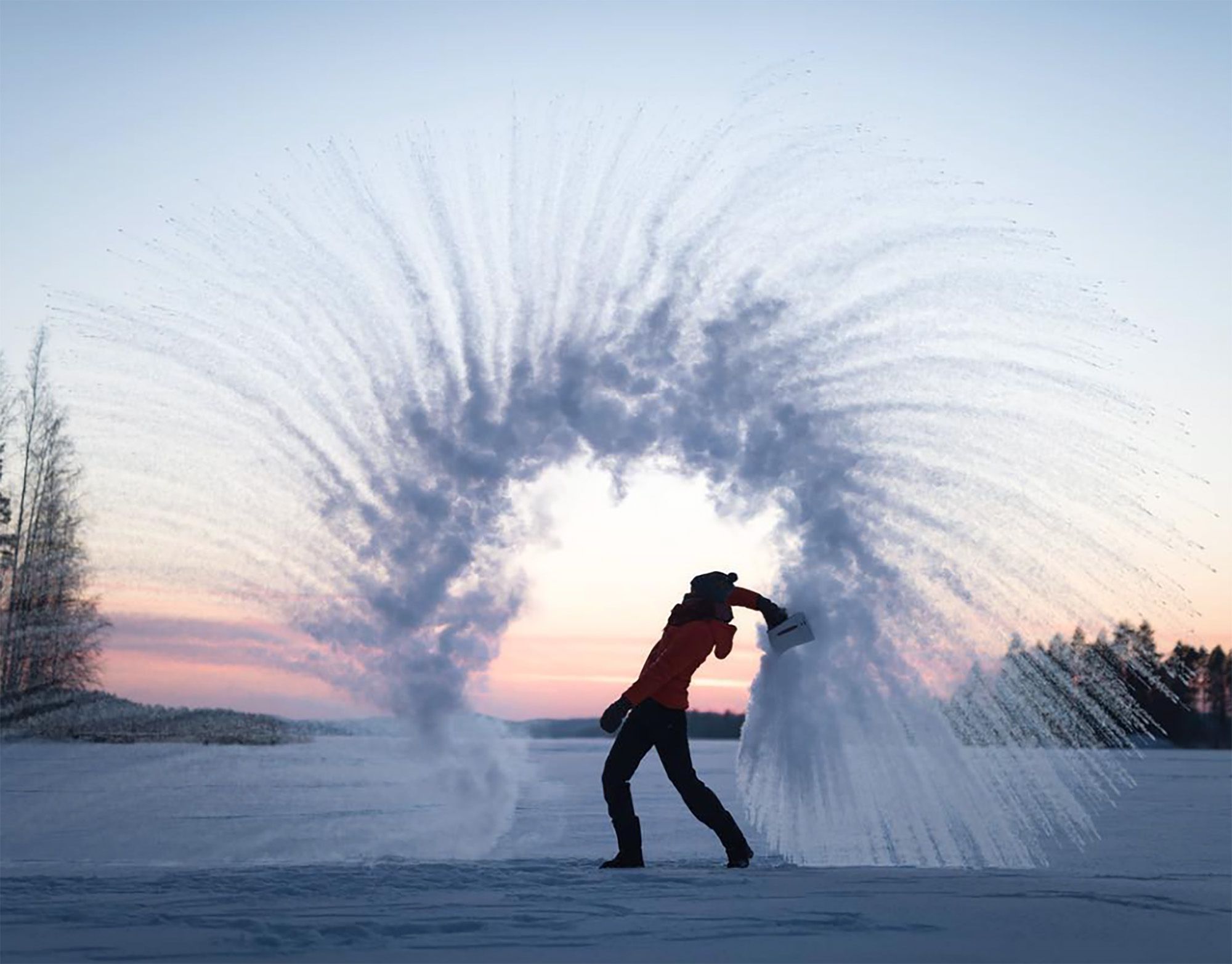 Photos of Boiling Water in Cold Air — Boiling Water Cold Air Photo Trick