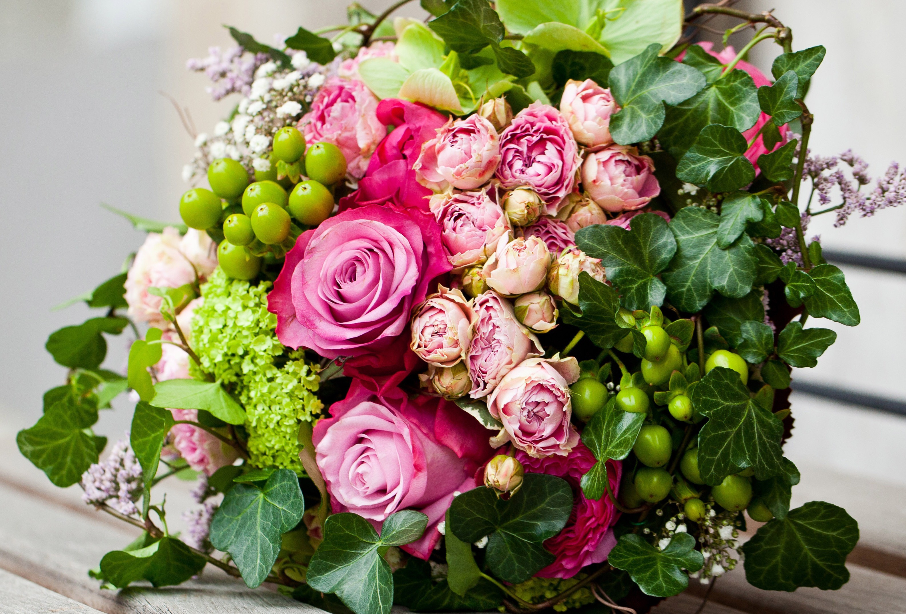 Flowers: Bouquet Flower Flowers Rose Green Bouquets Bench Pink Roses ...
