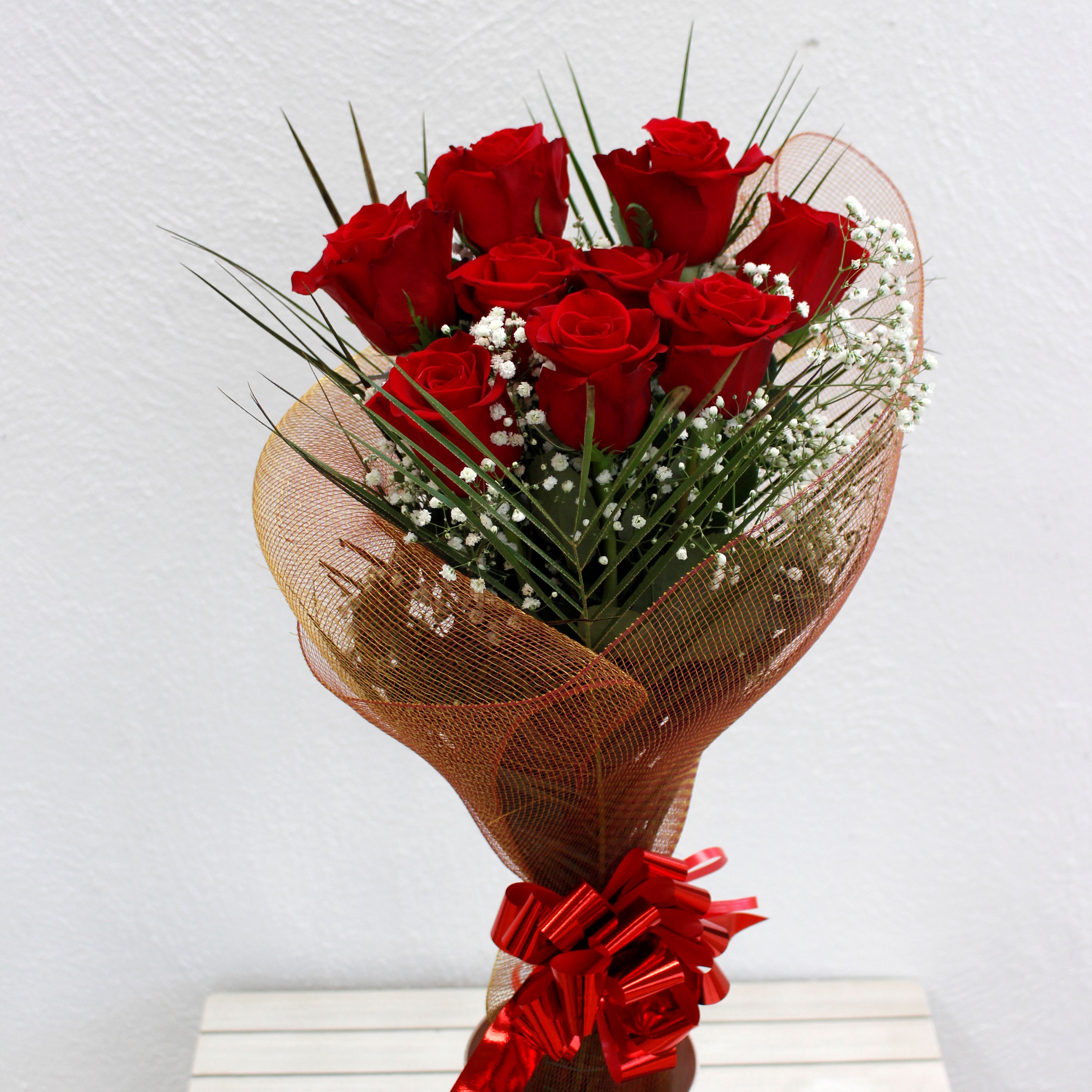 9 roses including delivery « Sherries
