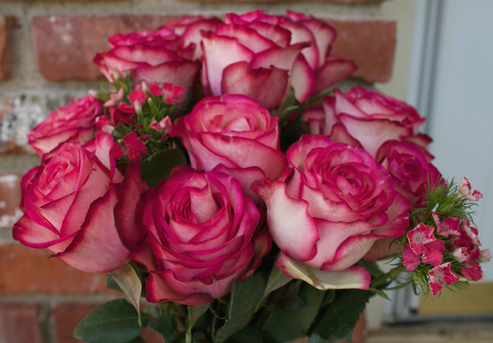 Bouquet of flowers and roses delivered to your home by Bouq