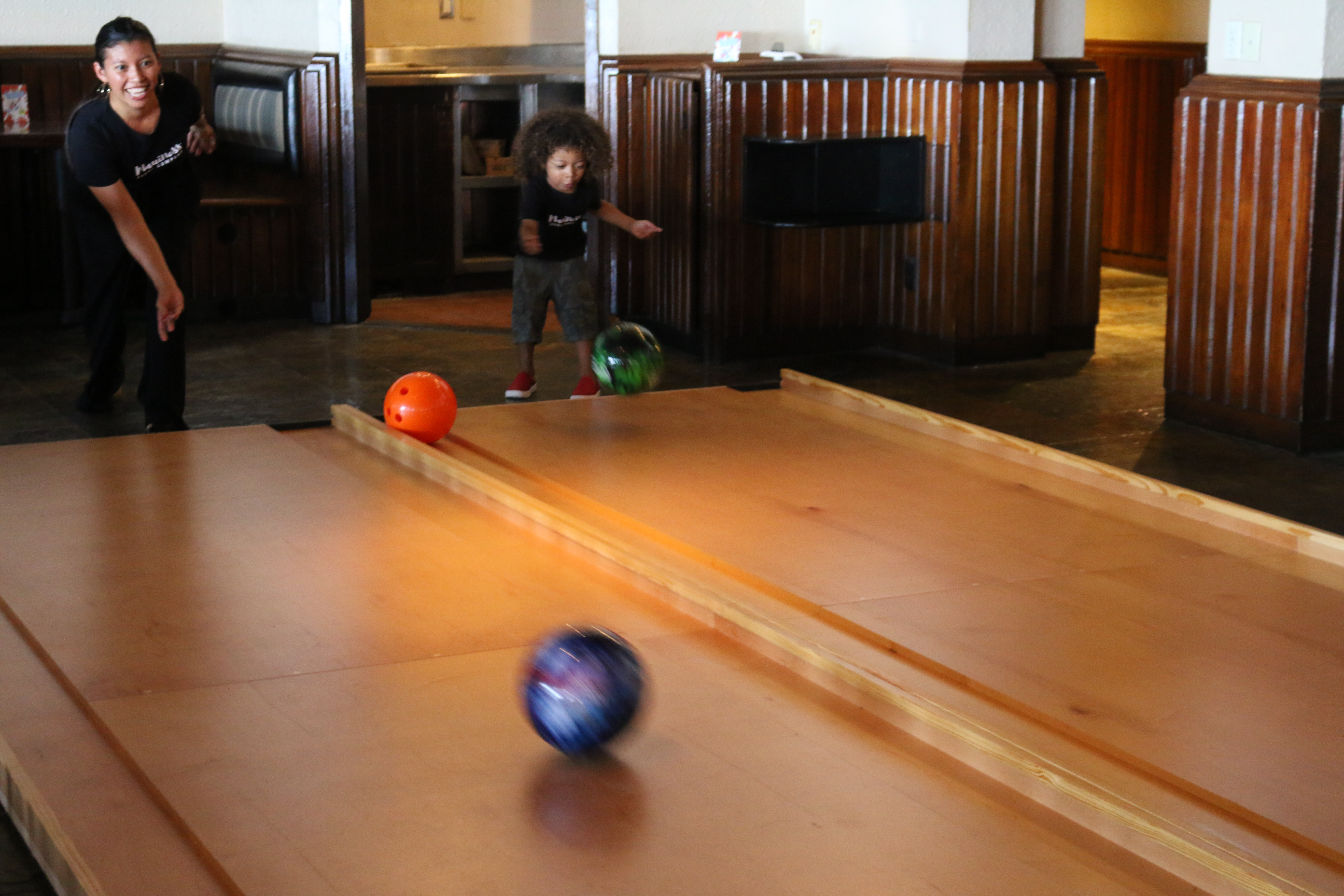 Maui Now : Island Bowling Officially Open in Lahaina